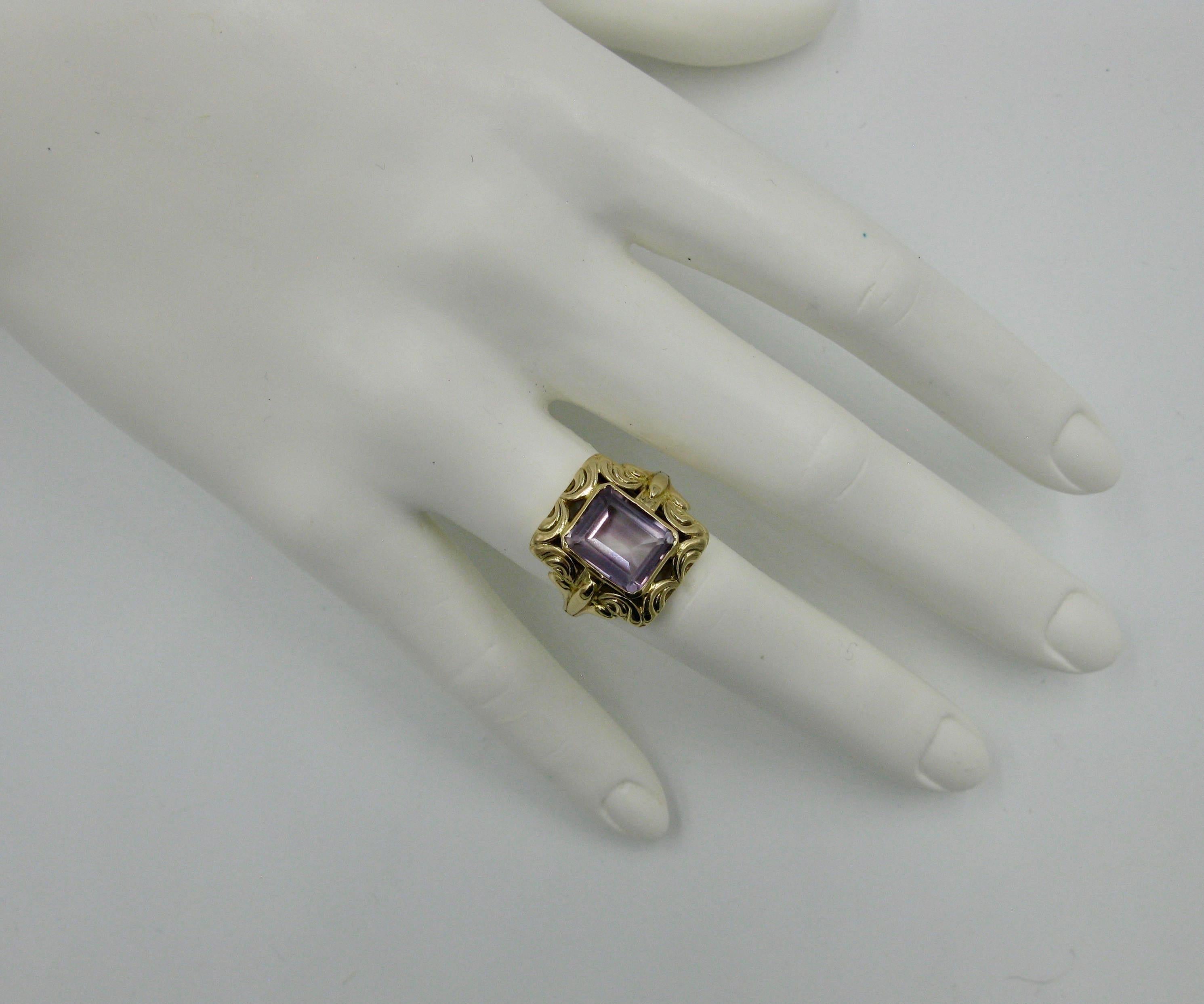 Mid-Century Modern Amethyst Ring Finland 14 Karat Gold 1957 Modernist Eames Era In Good Condition For Sale In New York, NY
