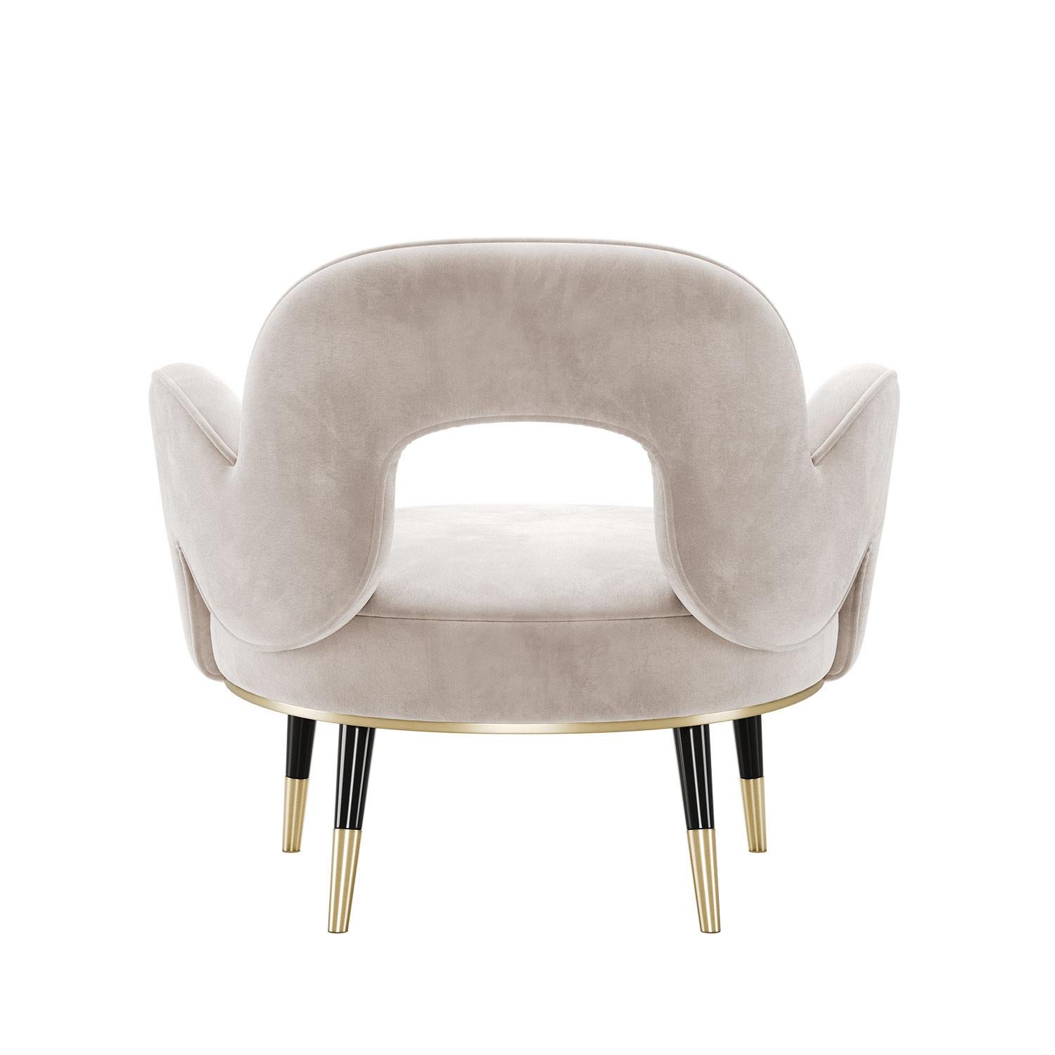 Brossé Mid-Century Modern Amuse Armchair by Mavo Atelier Handmade in Portugal en vente