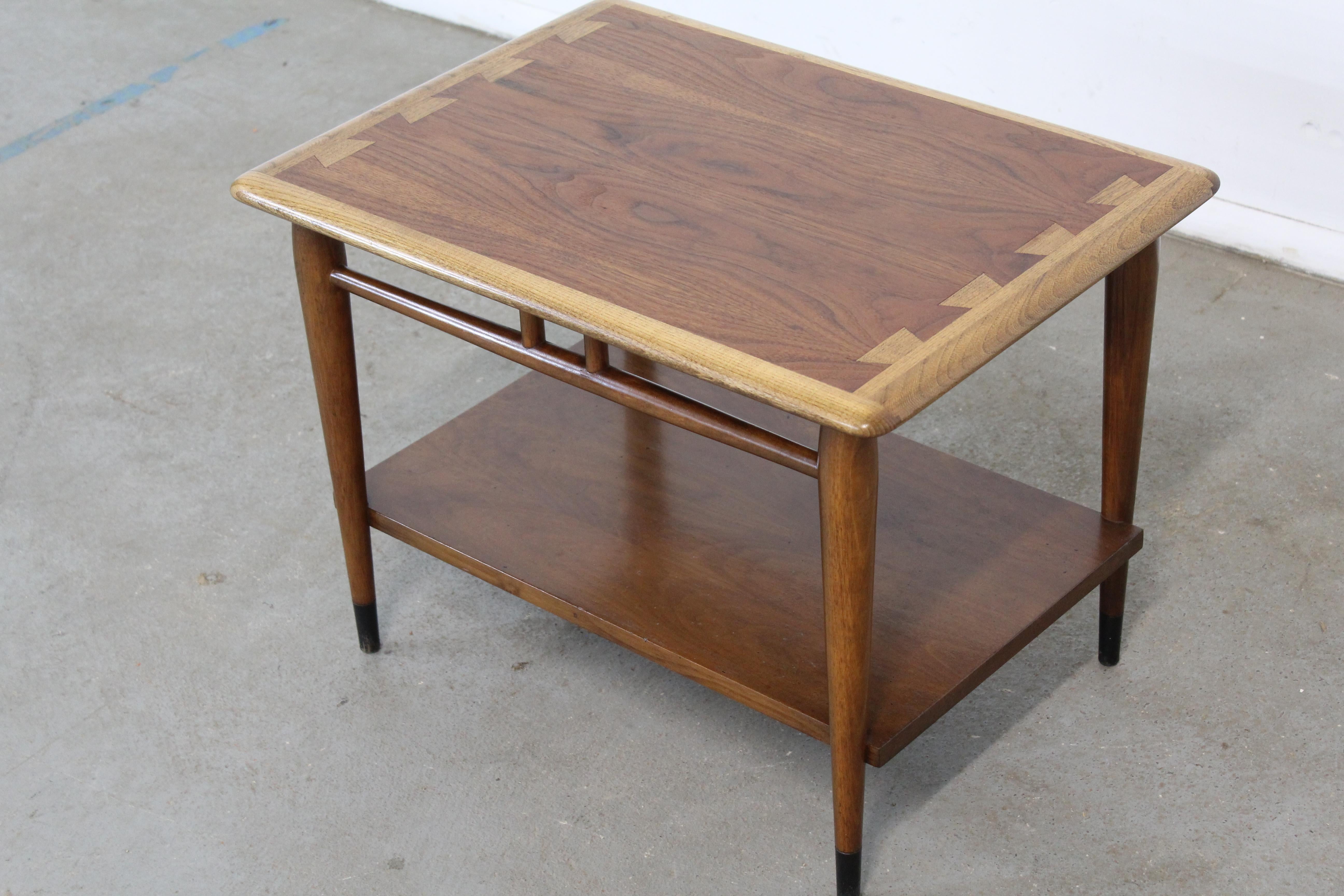 Mid-20th Century Mid-Century Modern Andre Bus Lane 'Acclaim' 2-Tiered End Table 900-05