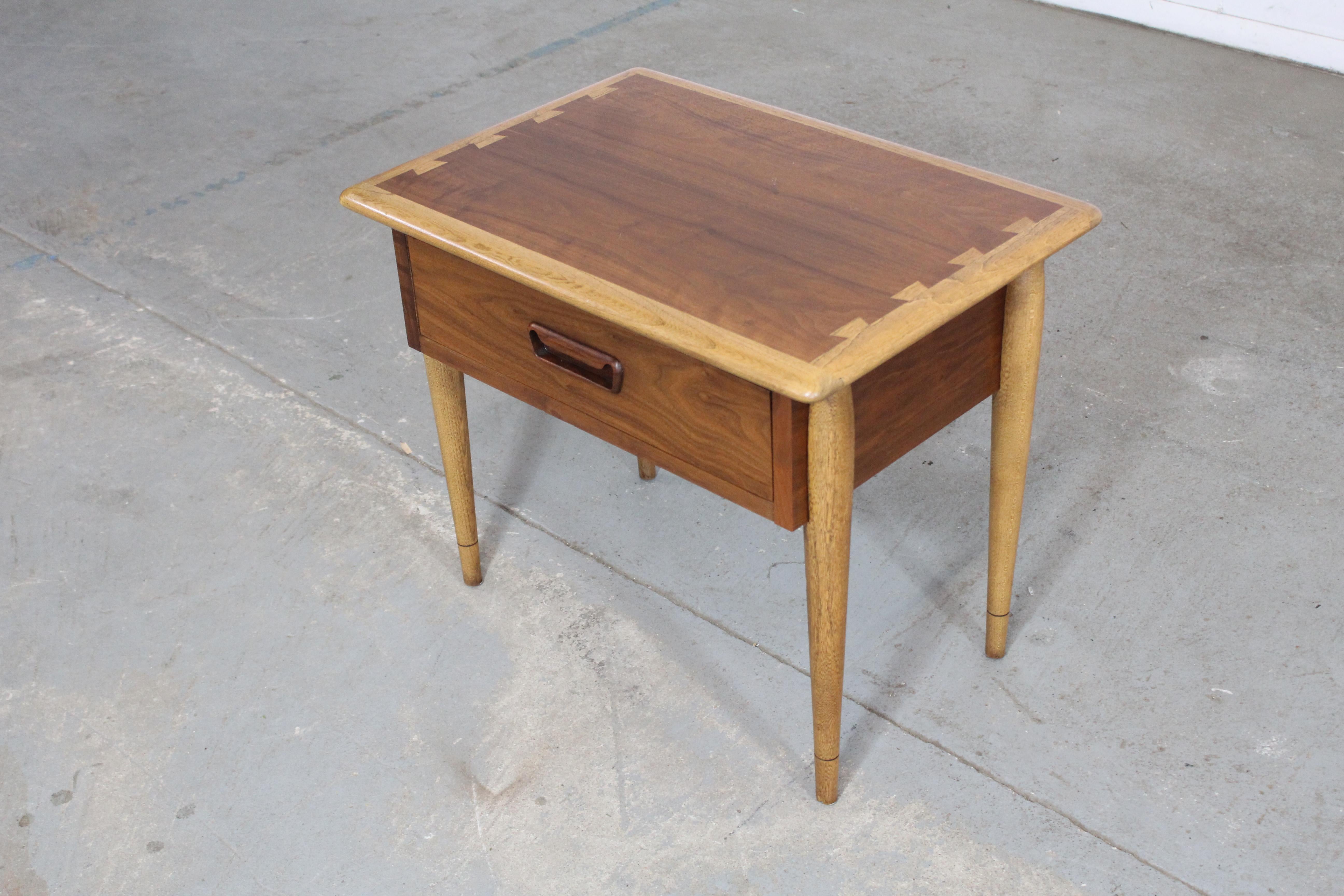 American Mid-Century Modern Andre Bus Lane 'Acclaim' Single Drawer End Table For Sale