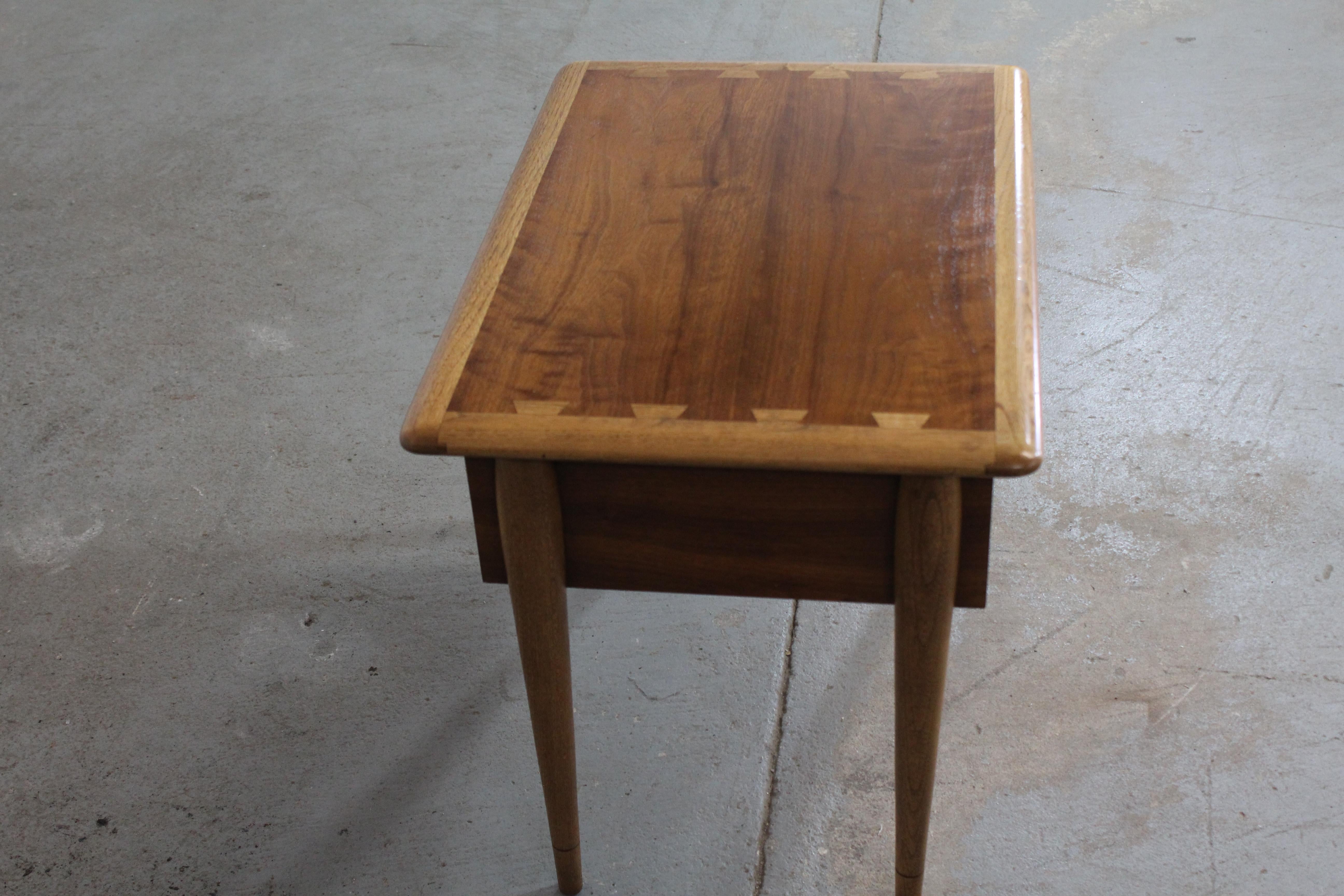American Mid-Century Modern Andre Bus Lane 'Acclaim' Single Drawer End Table For Sale