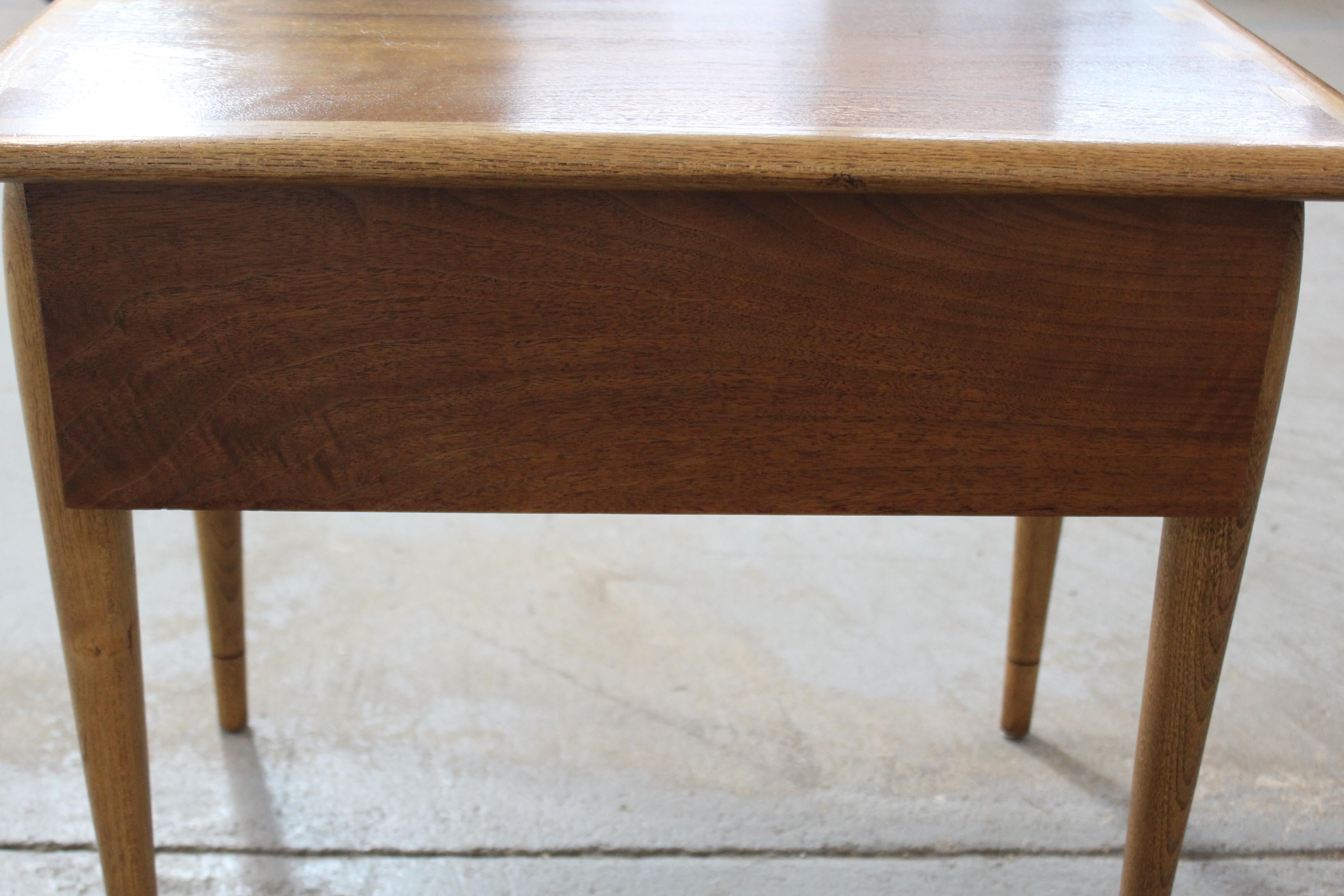 Mid-Century Modern Andre Bus Lane 'Acclaim' Single Drawer End Table For Sale 3