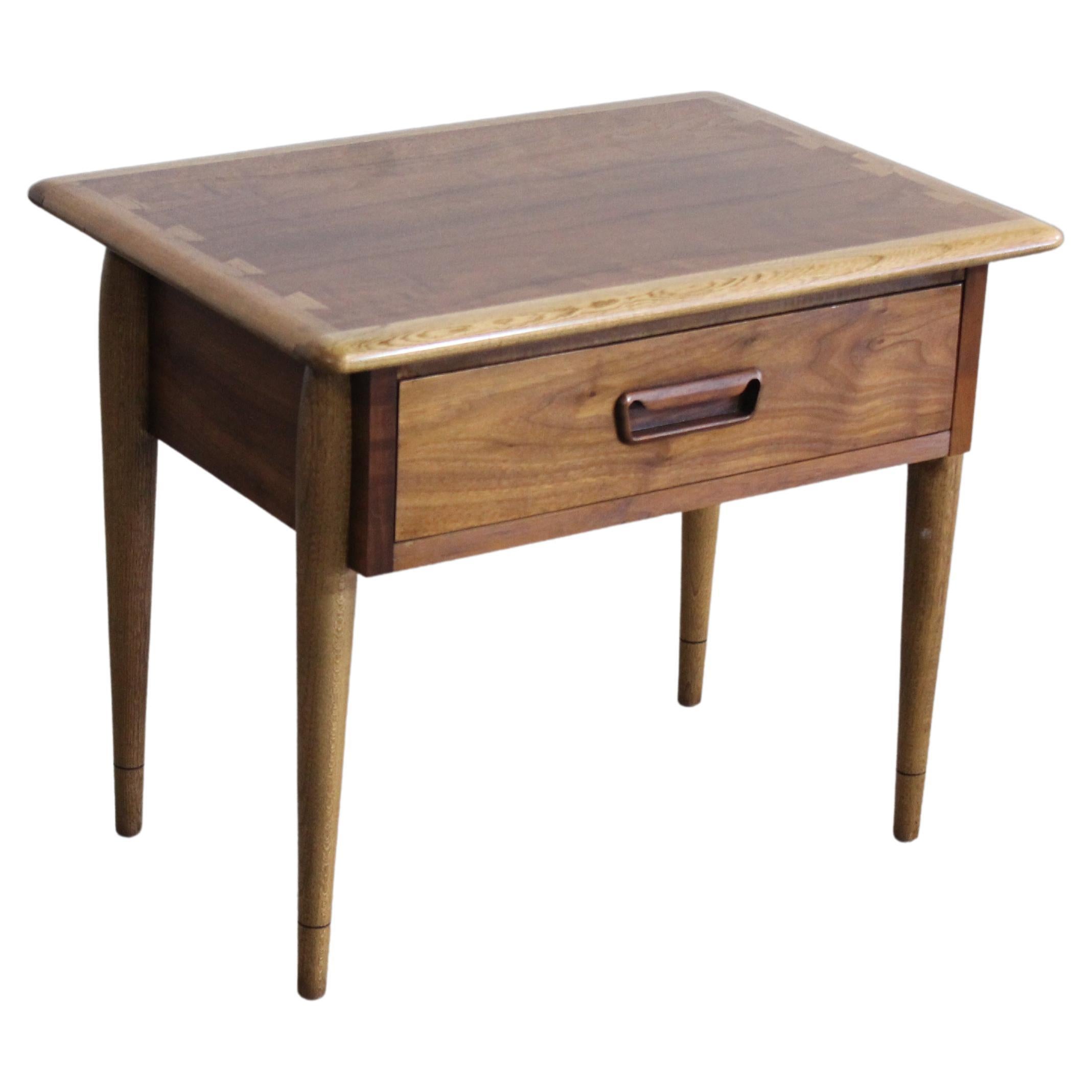 Mid-Century Modern Andre Bus Lane 'Acclaim' Single Drawer End Table For Sale