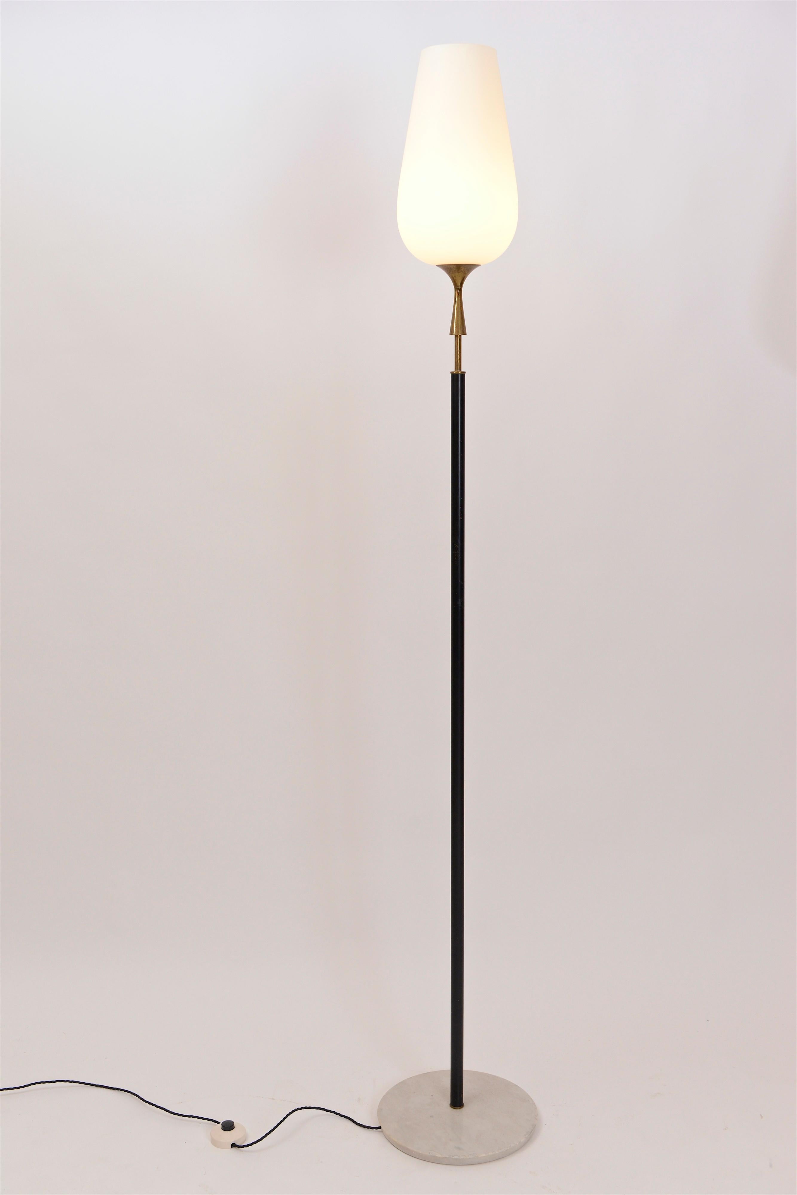 Mid-Century Modern Angelo Lelii for Arredoluce Floor Lamp, Italy, circa 1955 im Zustand „Gut“ in London, GB