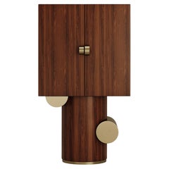 Armadio Antigua di Mavo Atelier A in noce americano e ottone, stile metà secolo moderno