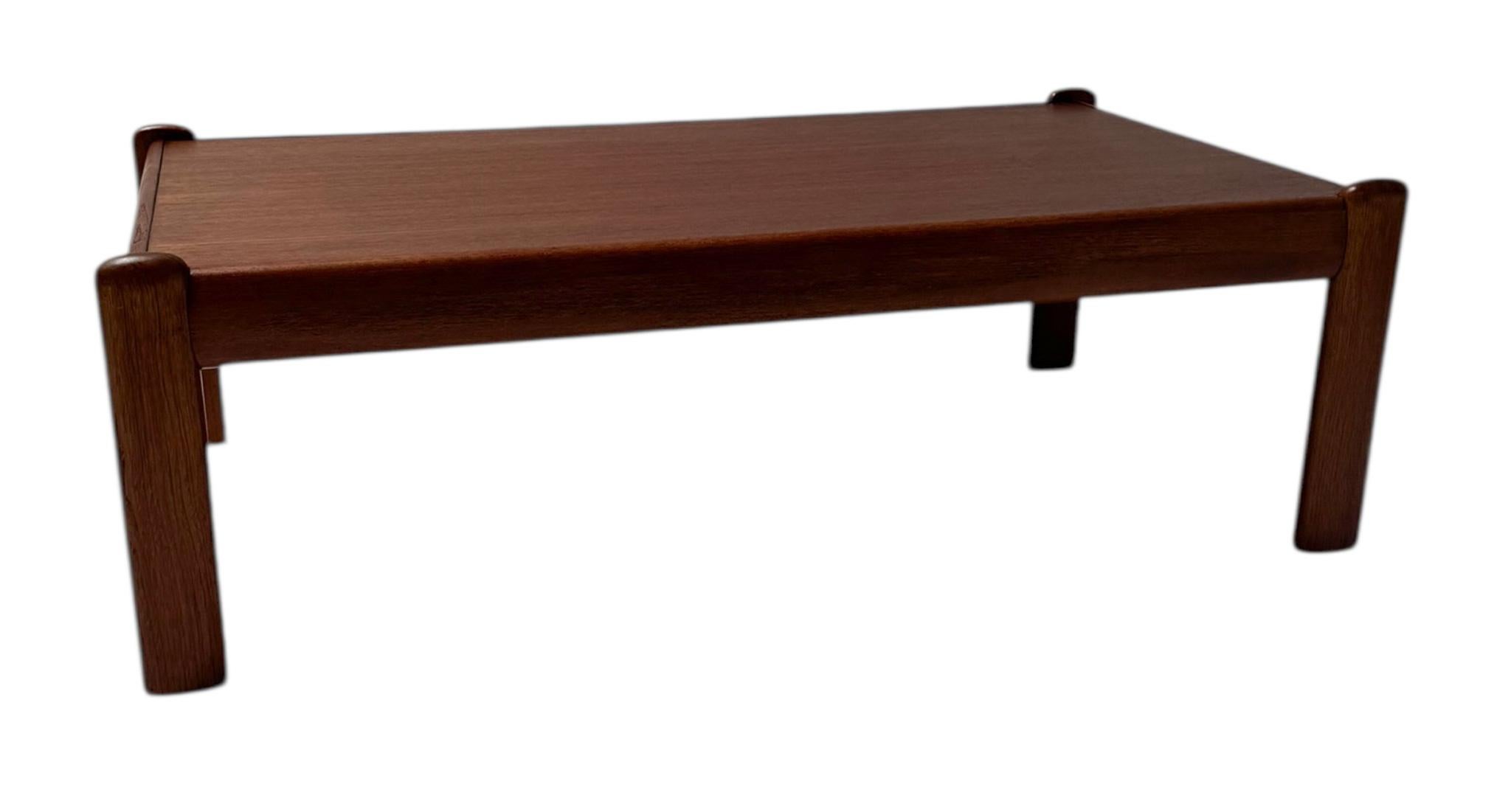Mid-Century moderno Tavolino da caffè grande Knoll Antimott di Walter Knoll / Wilhelm Knoll in vendita
