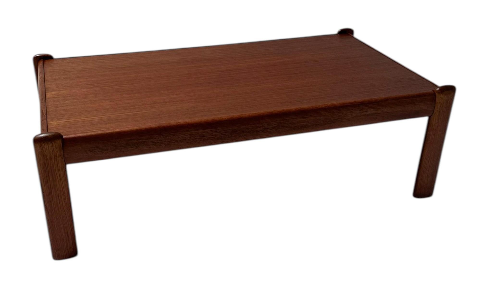 Tedesco Tavolino da caffè grande Knoll Antimott di Walter Knoll / Wilhelm Knoll in vendita