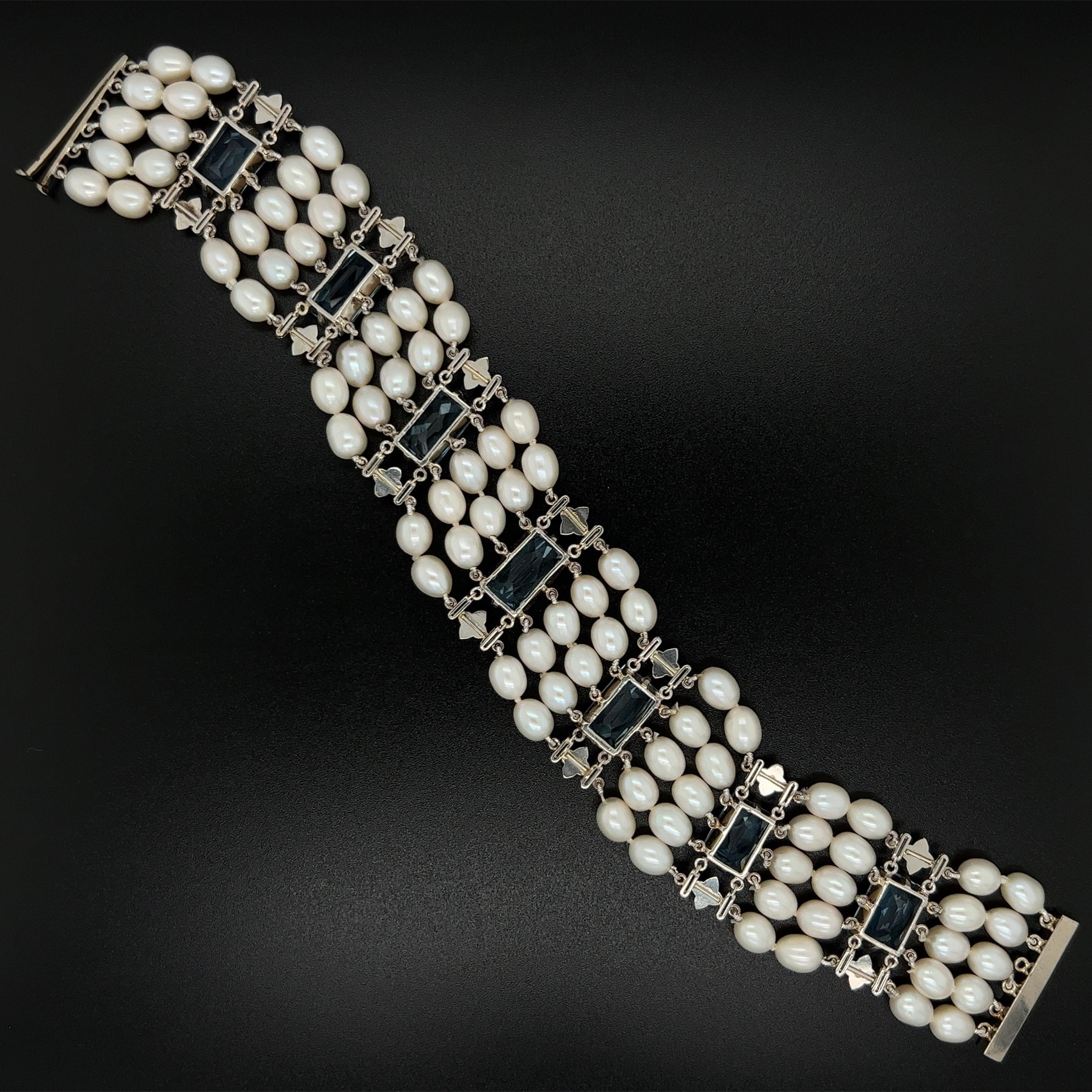 Mid-Century, Modern Aquamarine and Pearl Bracelet Estate Fine Jewelry In Excellent Condition For Sale In Montreal, QC