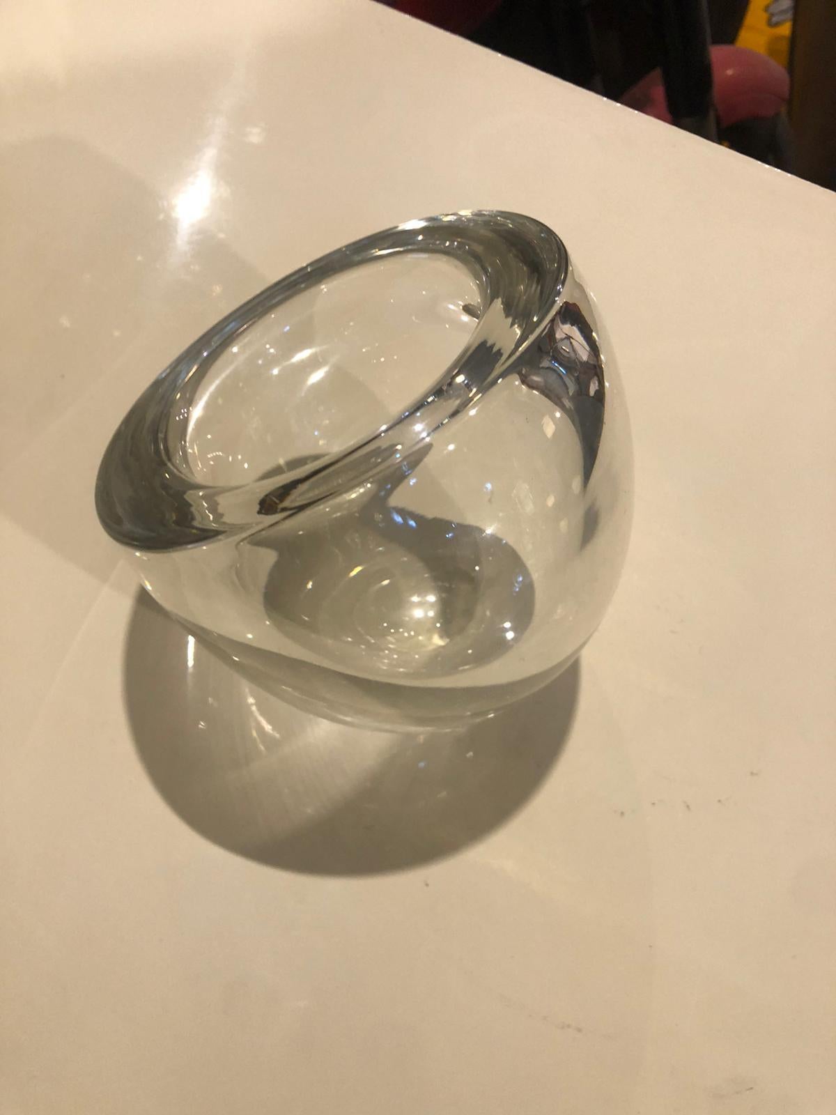 Mid-Century Modern, Alfredo Barbini Oval Bowl in Transparent Murano Glass For Sale 1