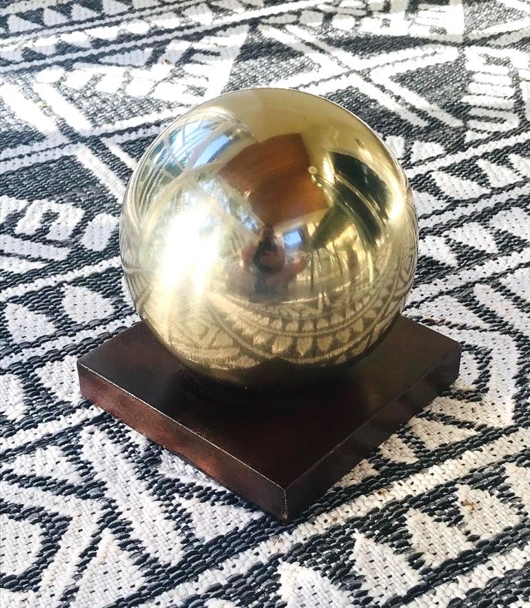 Mid-Century Modern Architectural Brass Globe Bookend & Decorative Object, 1970s For Sale 3
