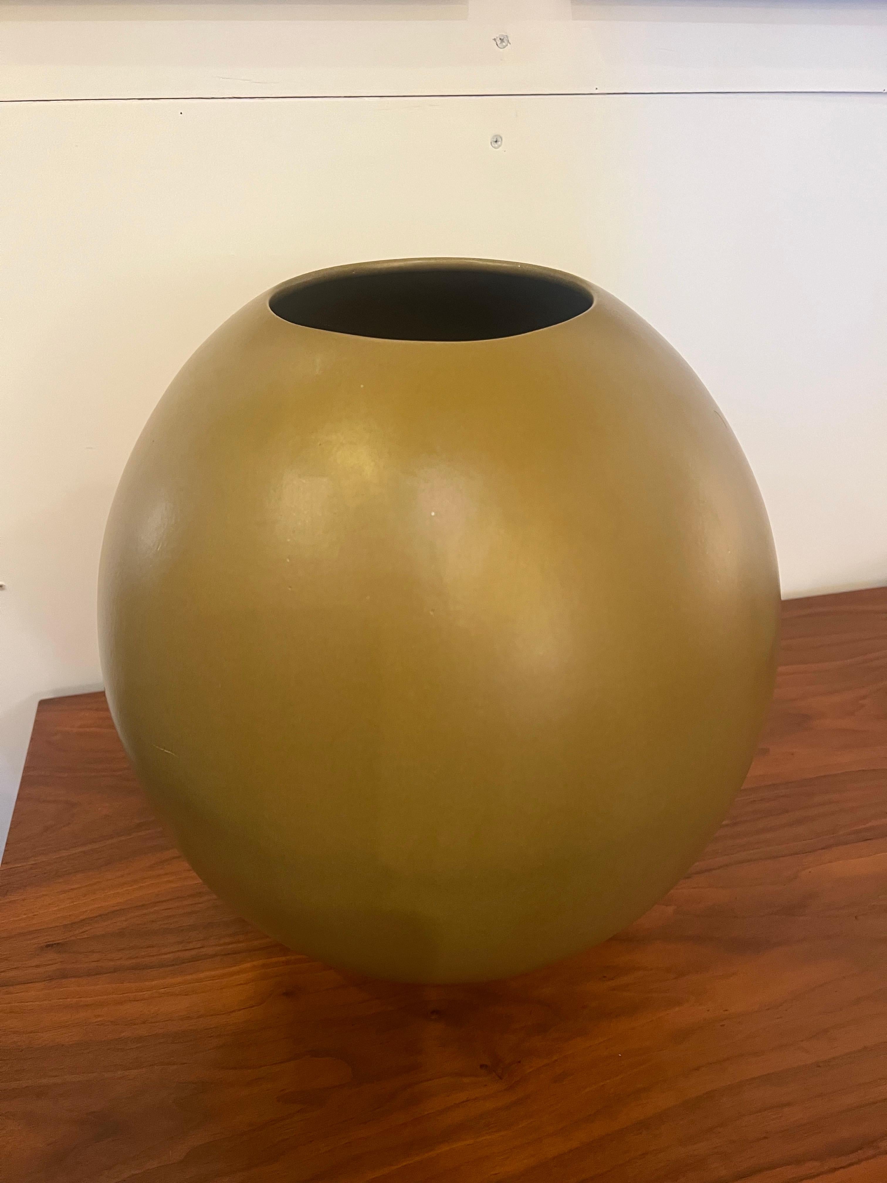 Jardinière en poterie Architectural Modern du milieu du siècle par Marilyn Kay Austin Excellent état - En vente à San Diego, CA