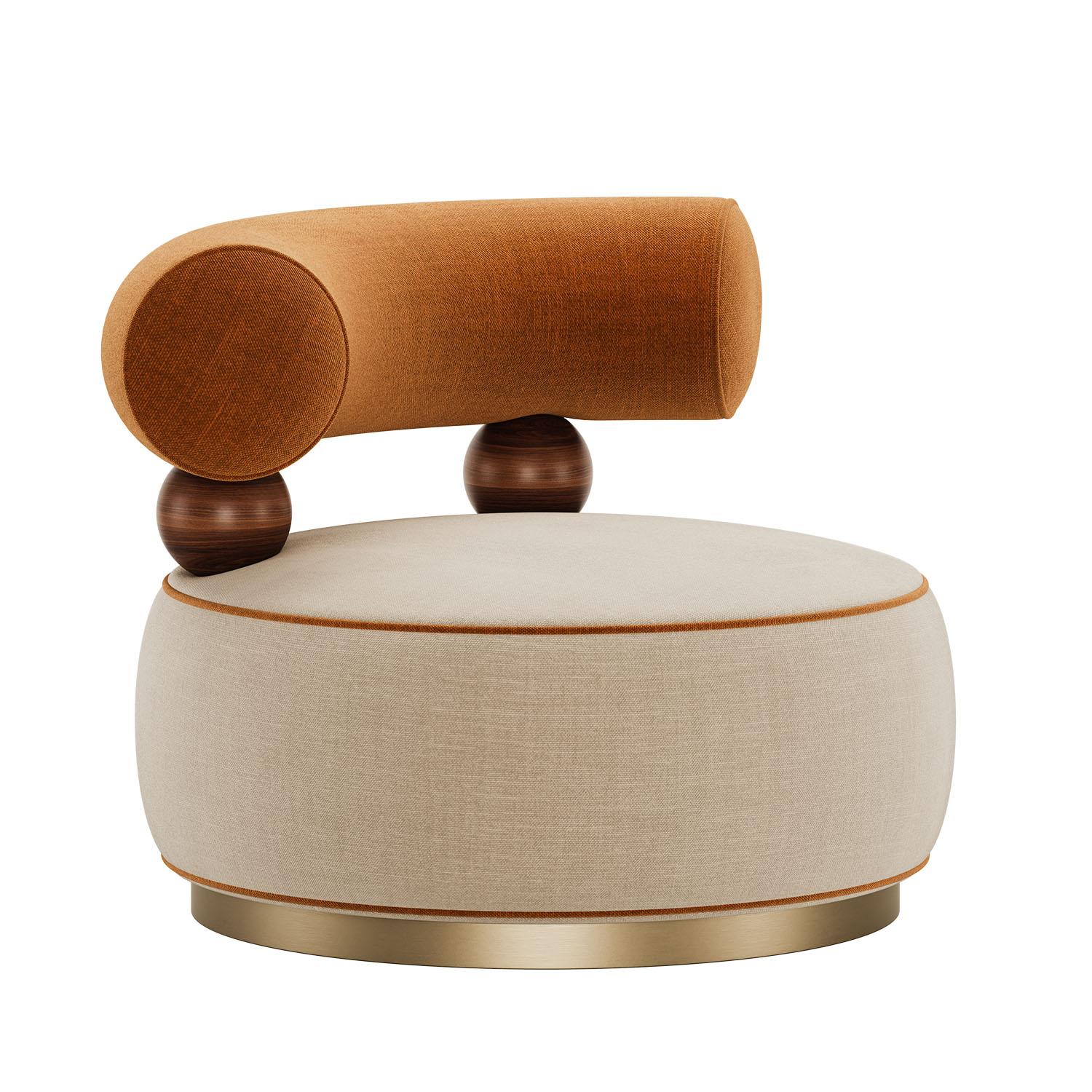 Der Aretha Armchair zelebriert Form, MATERIAL und Handwerkskunst und ist ein skulpturales Herzstück für alle, die Kunst im Alltag suchen. Seine Silhouette ist von der modernen Eleganz der Jahrhundertmitte inspiriert und wurde mit zeitgenössischen