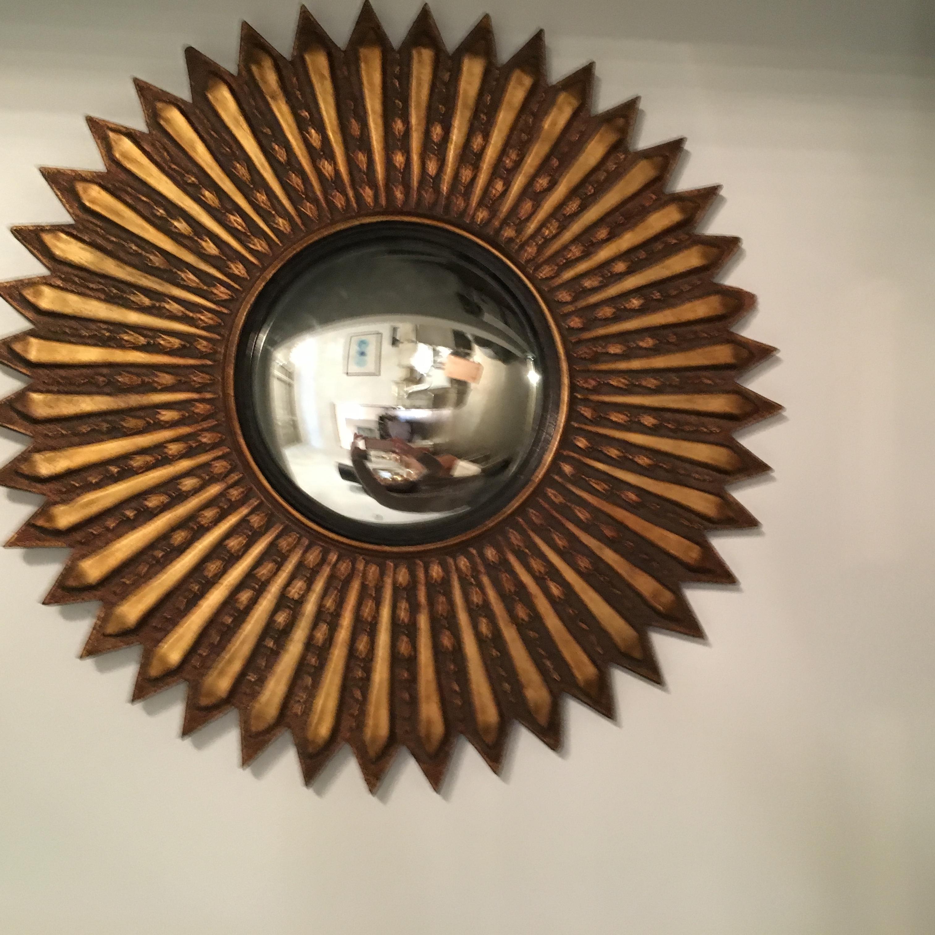 Mid-Century Modern Argentinean Restored Gilded Wood Sunburst Convex Wall Mirror For Sale 7