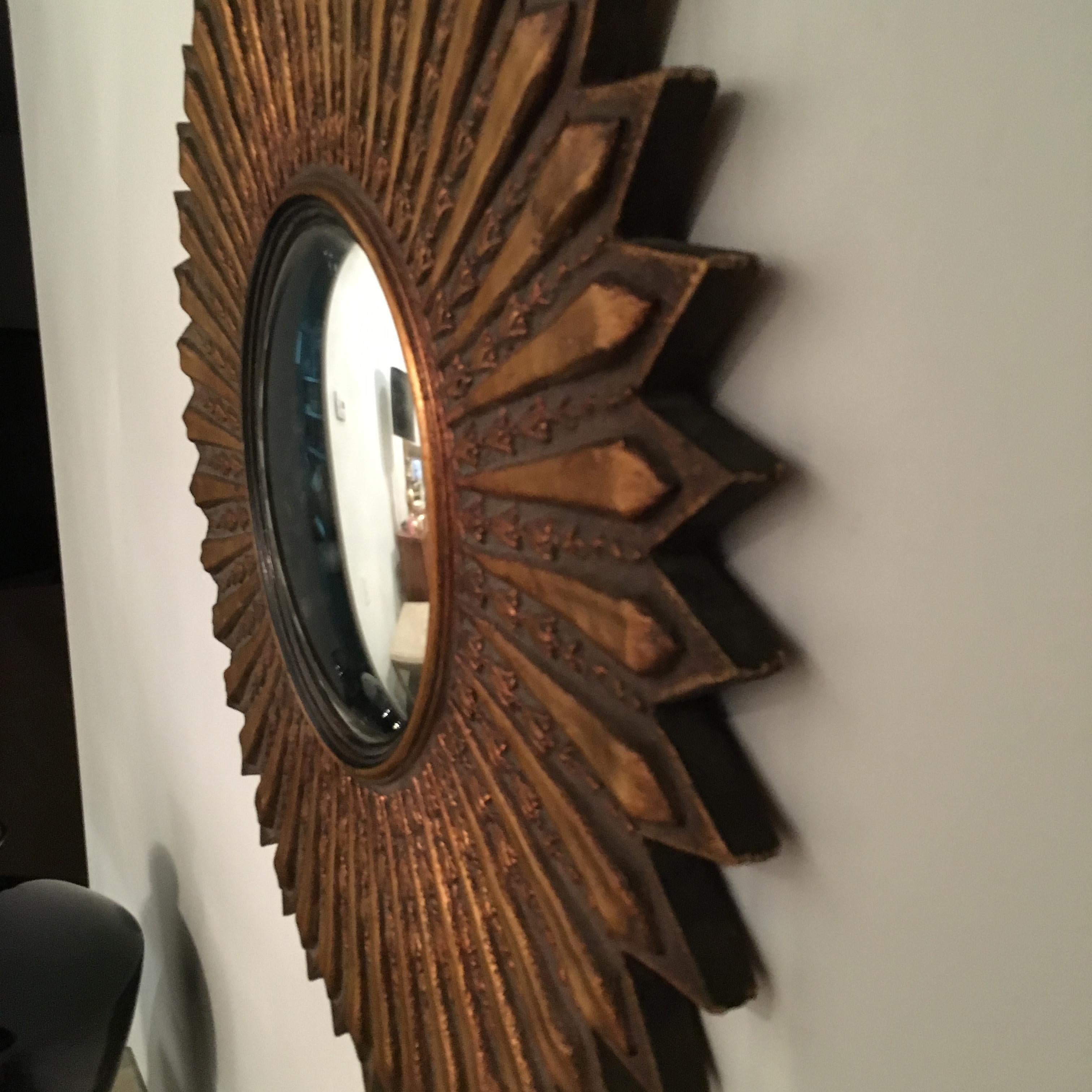 Mid-Century Modern Argentinean Restored Gilded Wood Sunburst Convex Wall Mirror For Sale 8