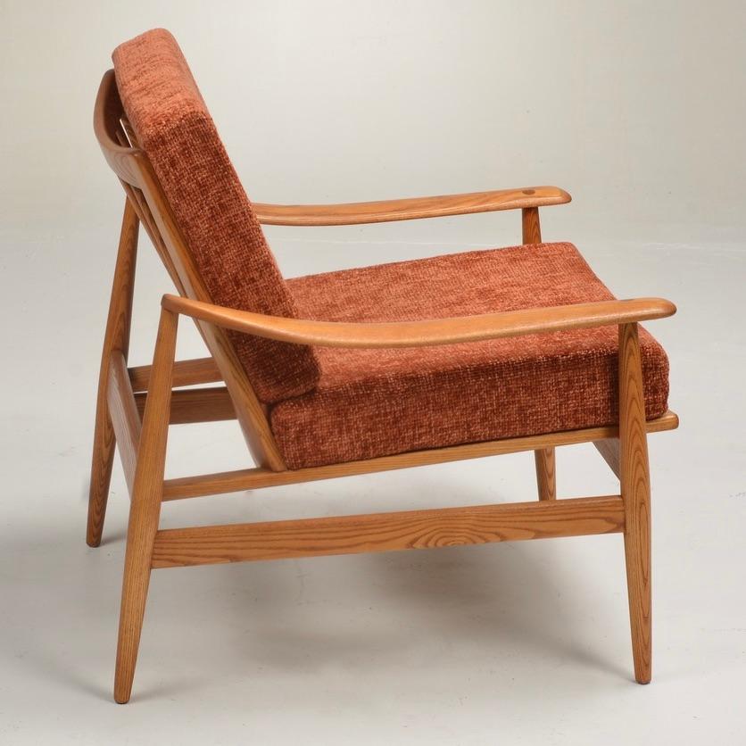 Mid Century Modern Arm Chair In Good Condition For Sale In Los Angeles, CA