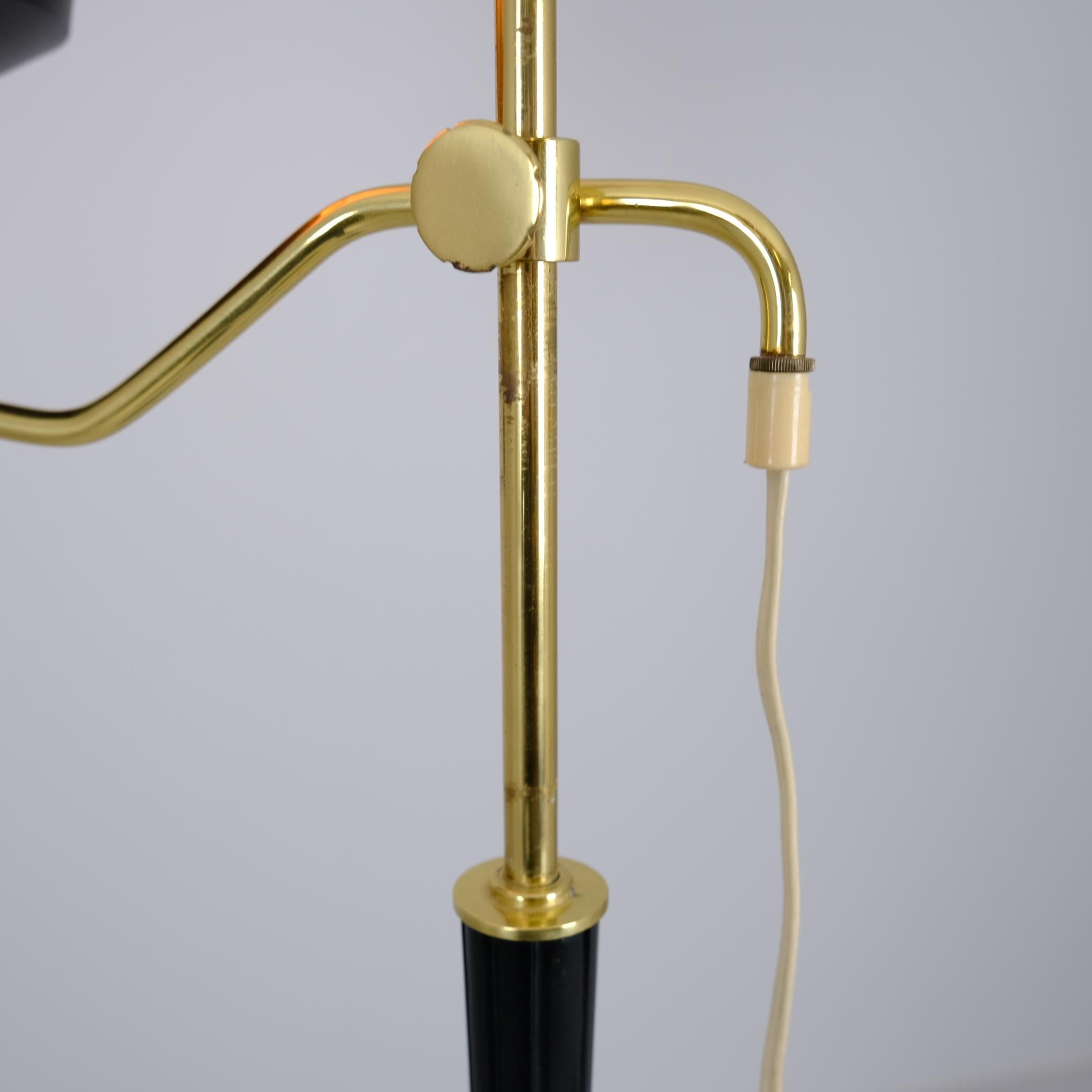 Metà XX secolo Lampada da terra regolabile Armaturhantverk di metà secolo, modello 129, Svezia, anni '50 in vendita