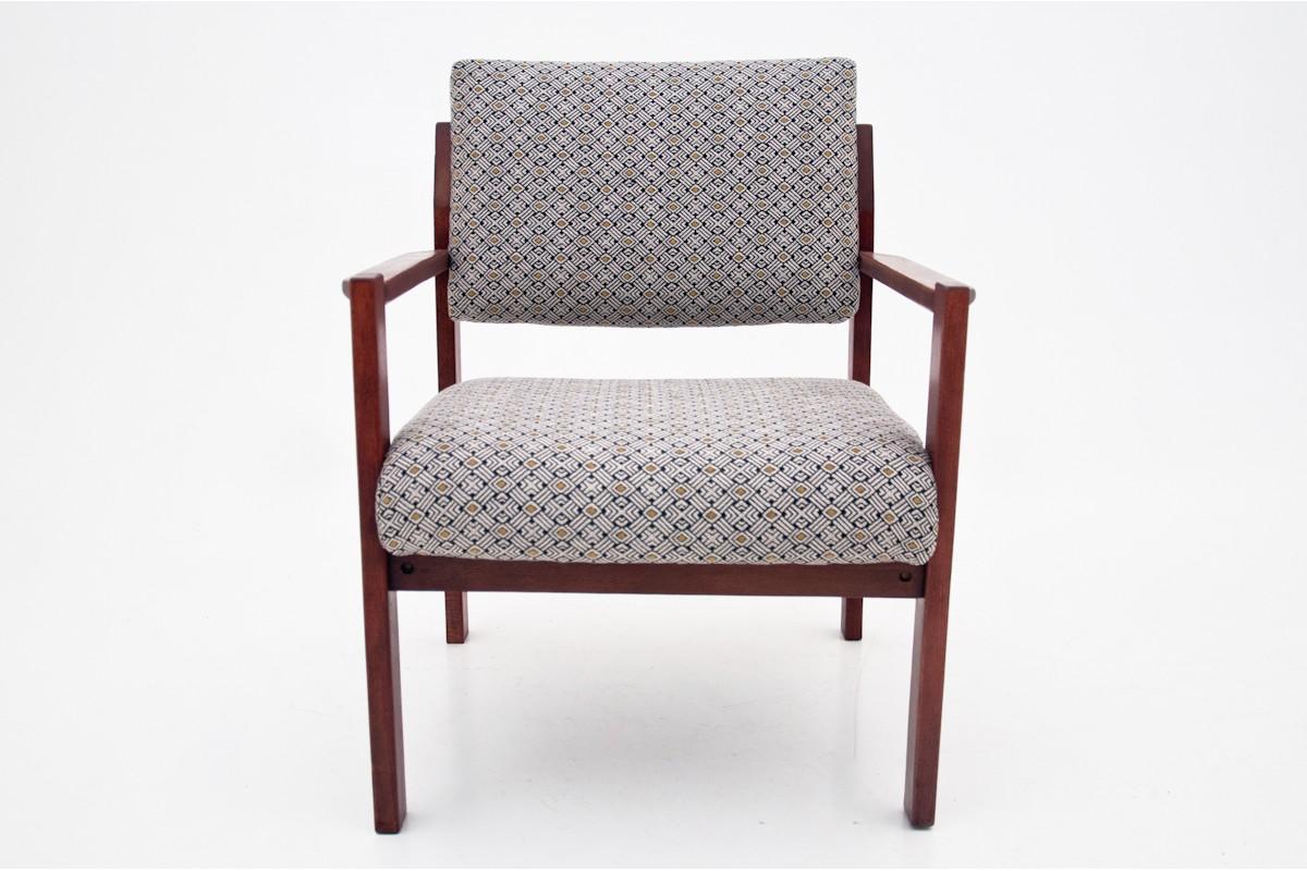 Sillón Moderno de Mitad de Siglo, años 60 tras renovación en venta 1