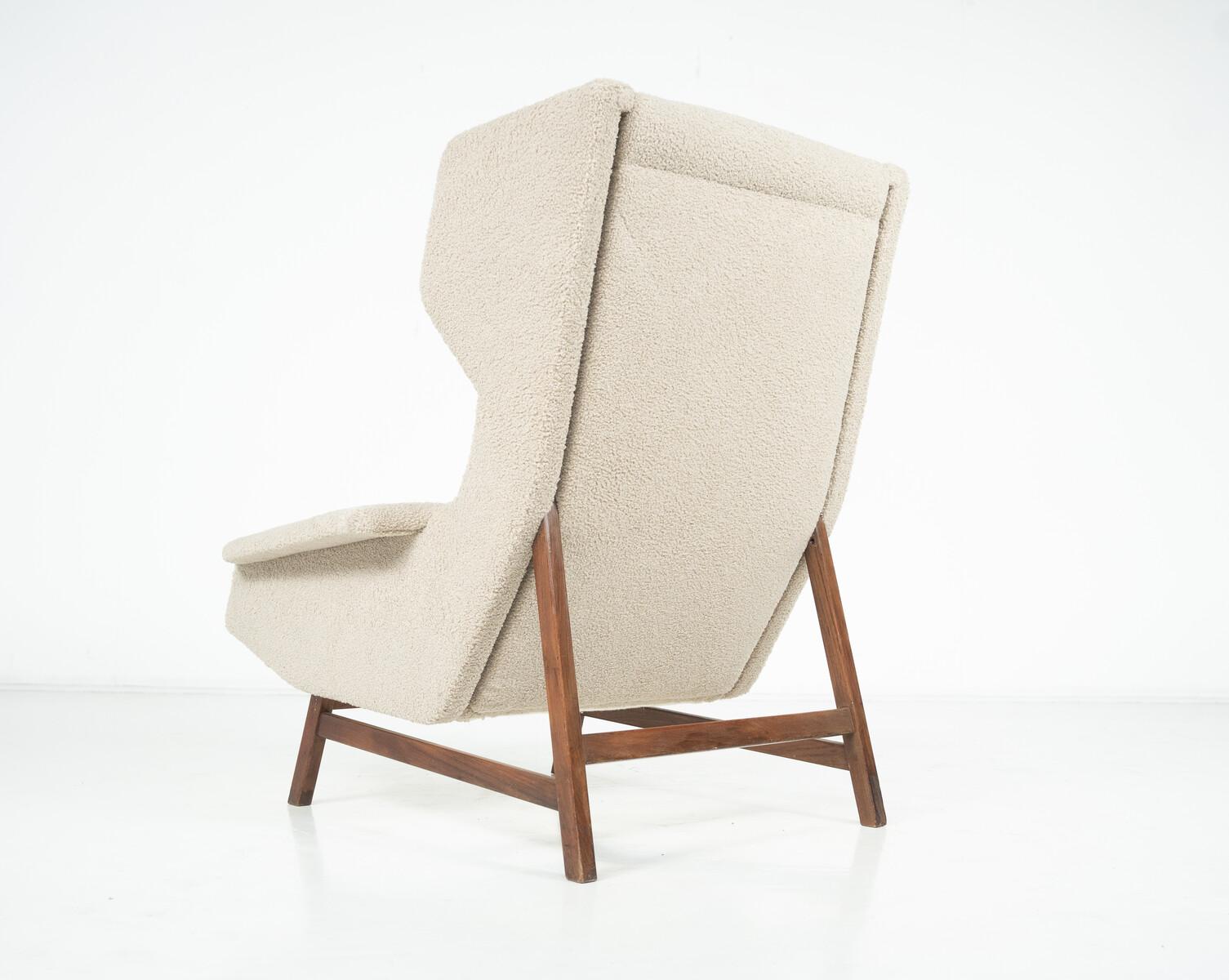 Mid-Century Modern Armchair 877 by Gianfranco Frattini for Cassina For Sale 1