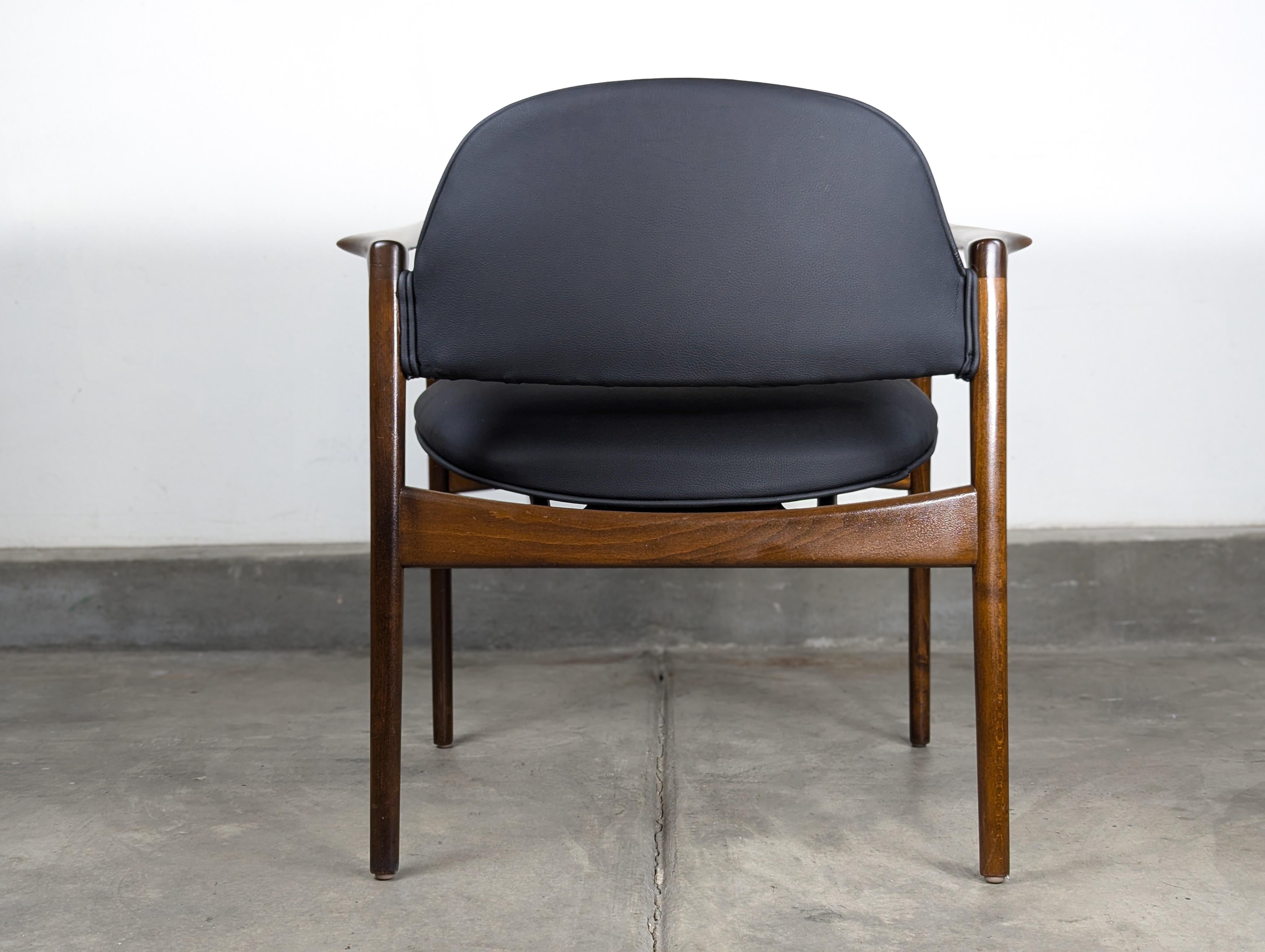 Sillón moderno de mediados de siglo de Ib Kofod-Larsen para Selig, c1960s en venta 5