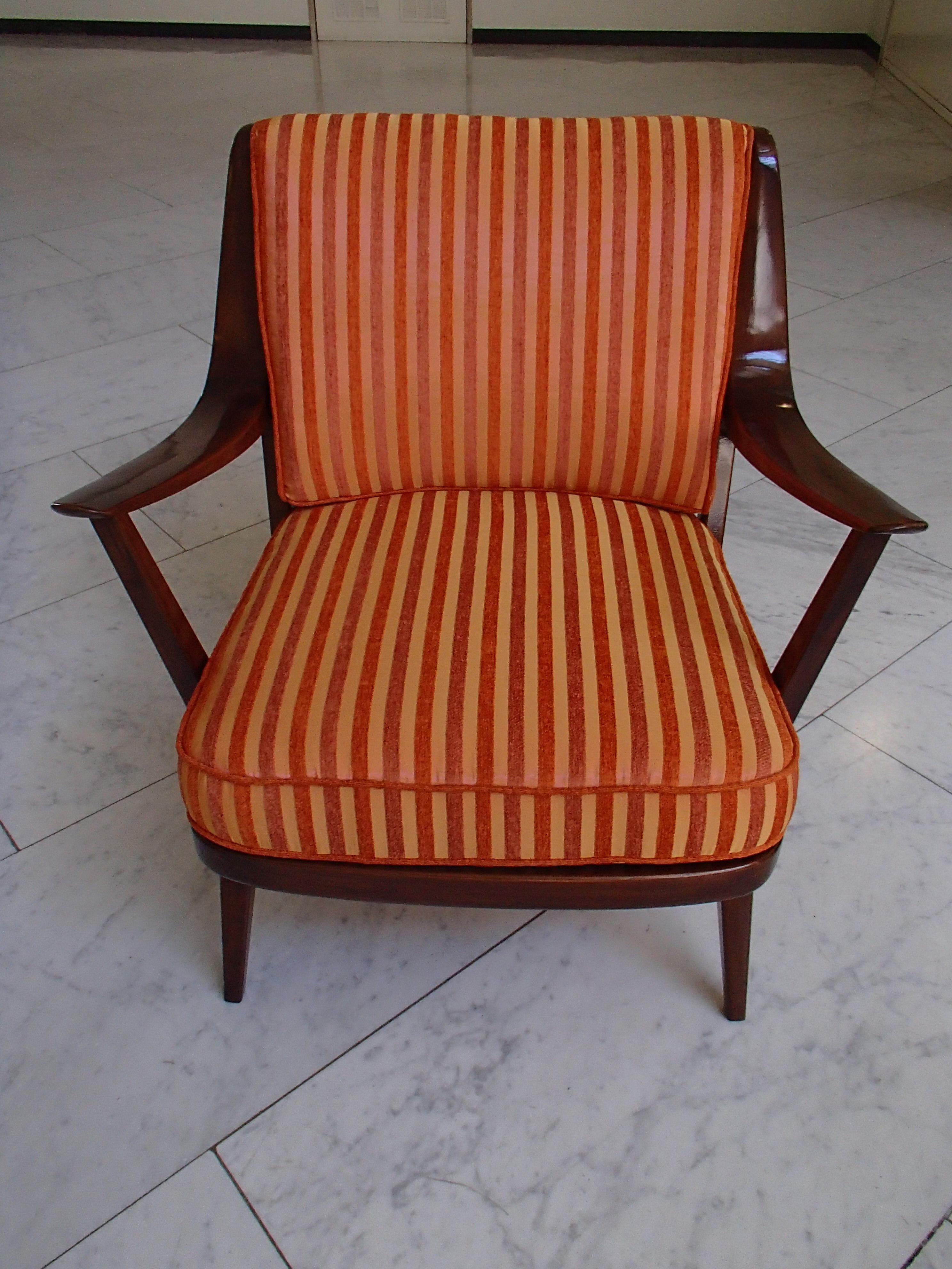 Mid-Century Modern Sessel von Knoll Antimott Kissen Orange Töne Streifen (Moderne der Mitte des Jahrhunderts) im Angebot