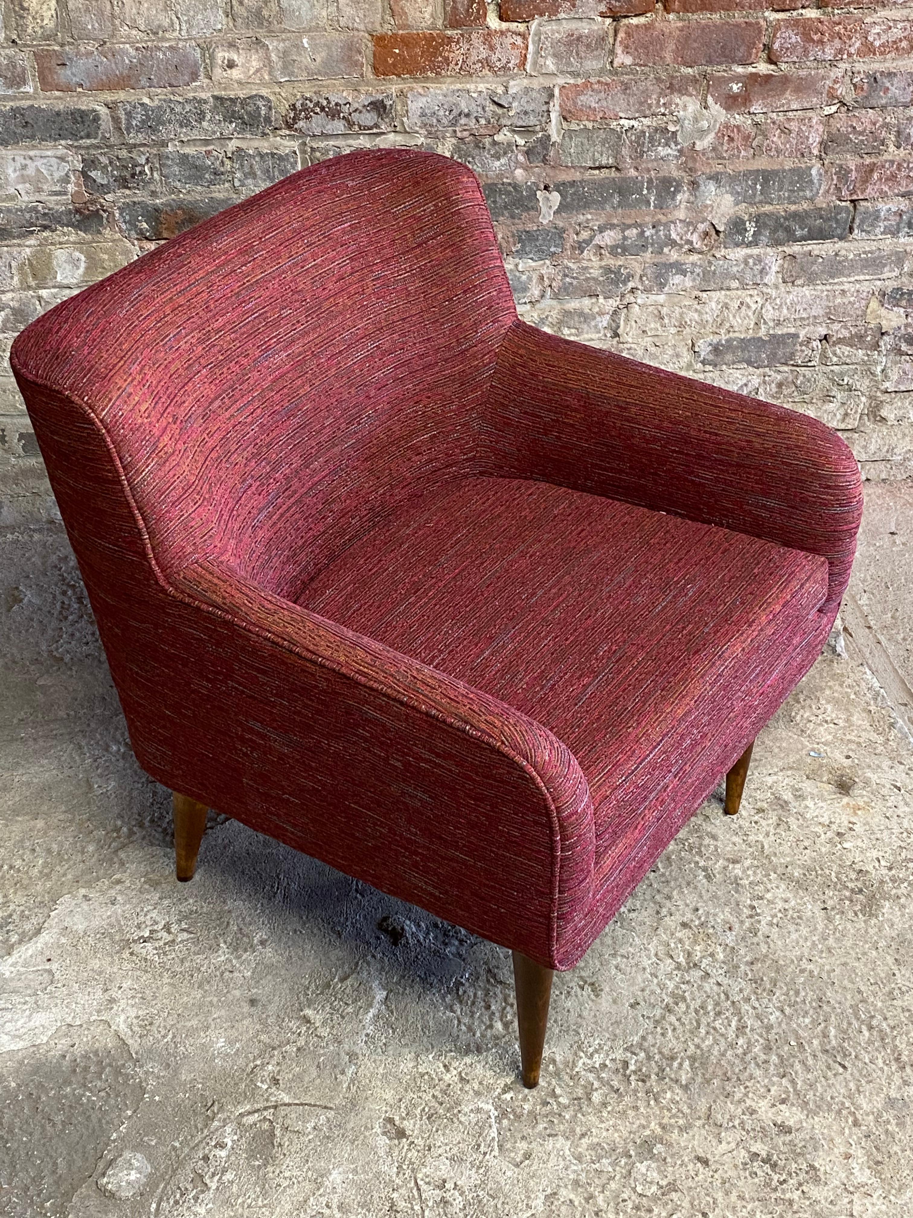 Mid Century Modern Armchair In Good Condition For Sale In Garnerville, NY