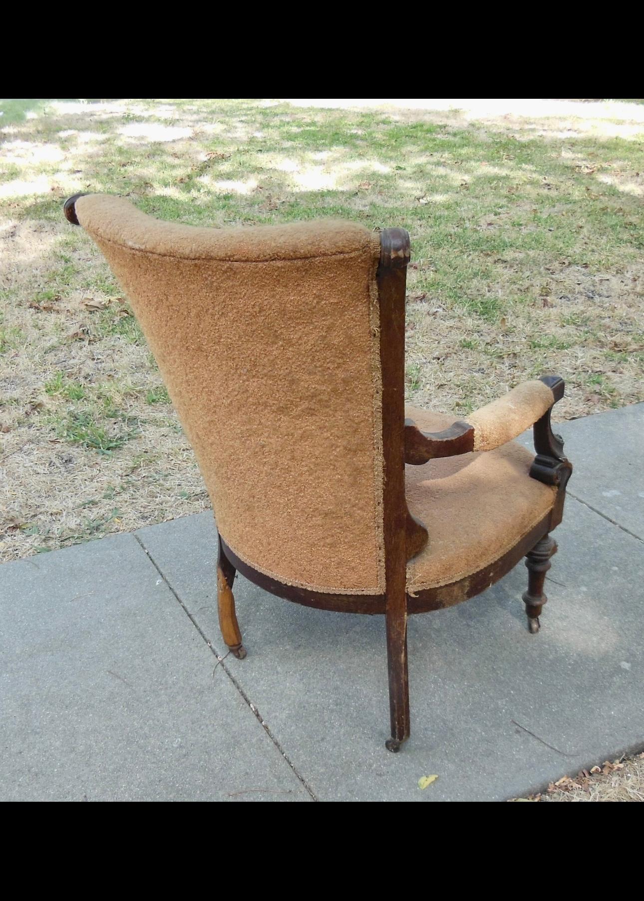 Mid Century Modern Armchair  In Fair Condition For Sale In Draper, UT