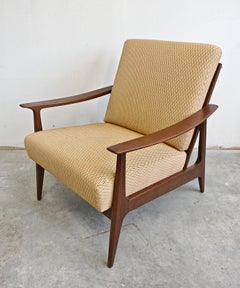 Mid Century Modern Sessel in Buche und gelbem Zig-Zag Stoff, Dänemark 1960er