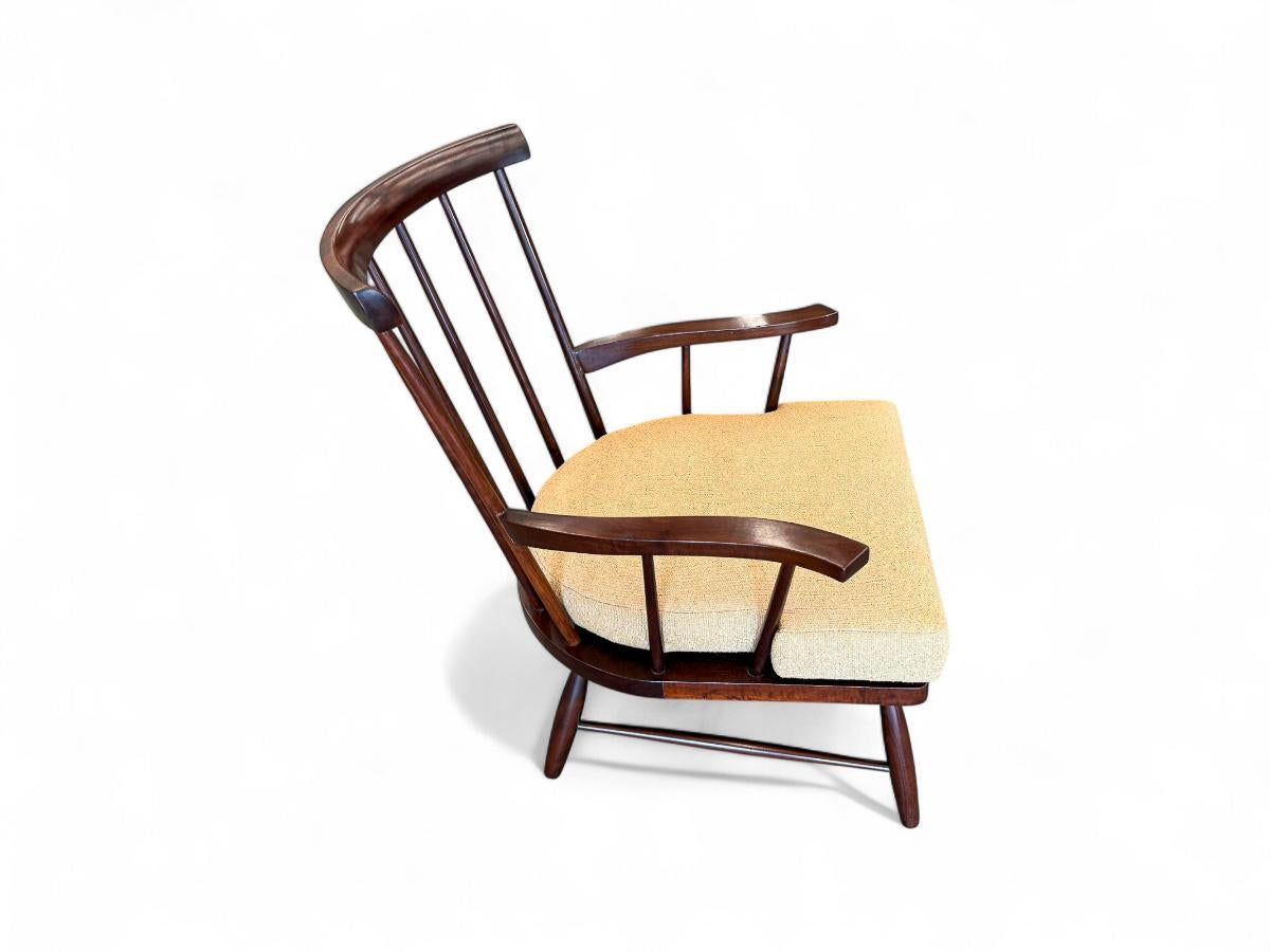 Mid-Century Modern Armchair in Hardwood & Boucle, A Forma Decorativa, Brazil For Sale 6