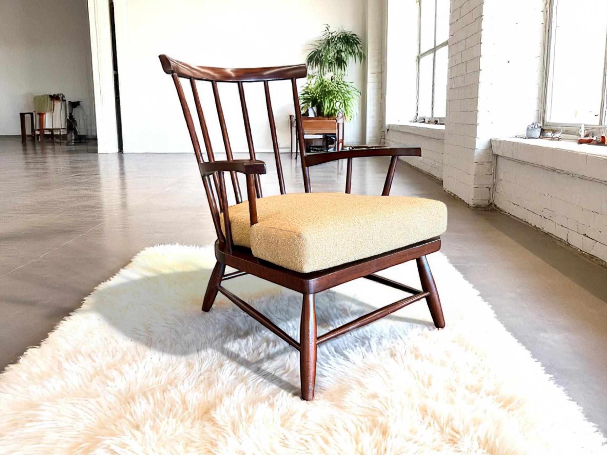 Mid-Century Modern Armchair in Hardwood & Boucle, A Forma Decorativa, Brazil For Sale 1