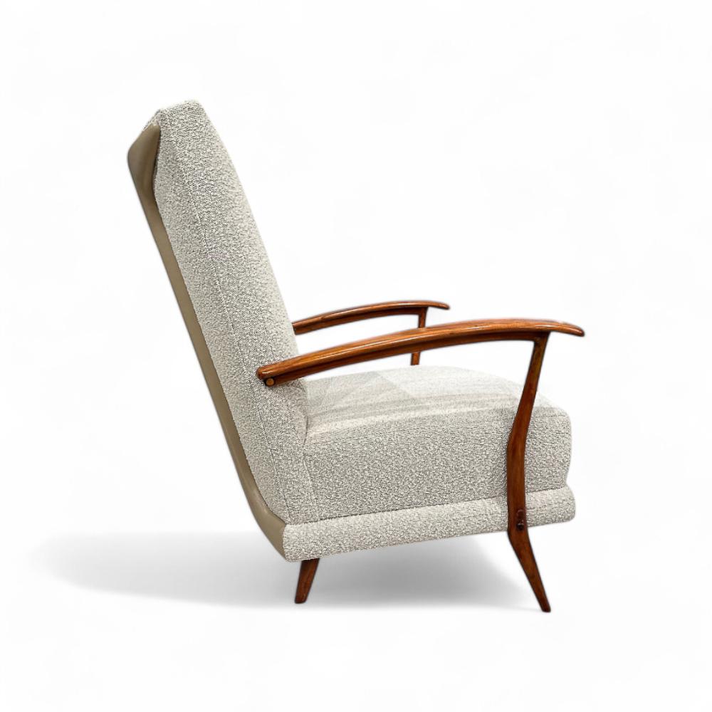 Hand-Crafted Brazilian Modern Armchair in Hardwood , Leather and Bouclé, Giuseppe Scapinelli For Sale