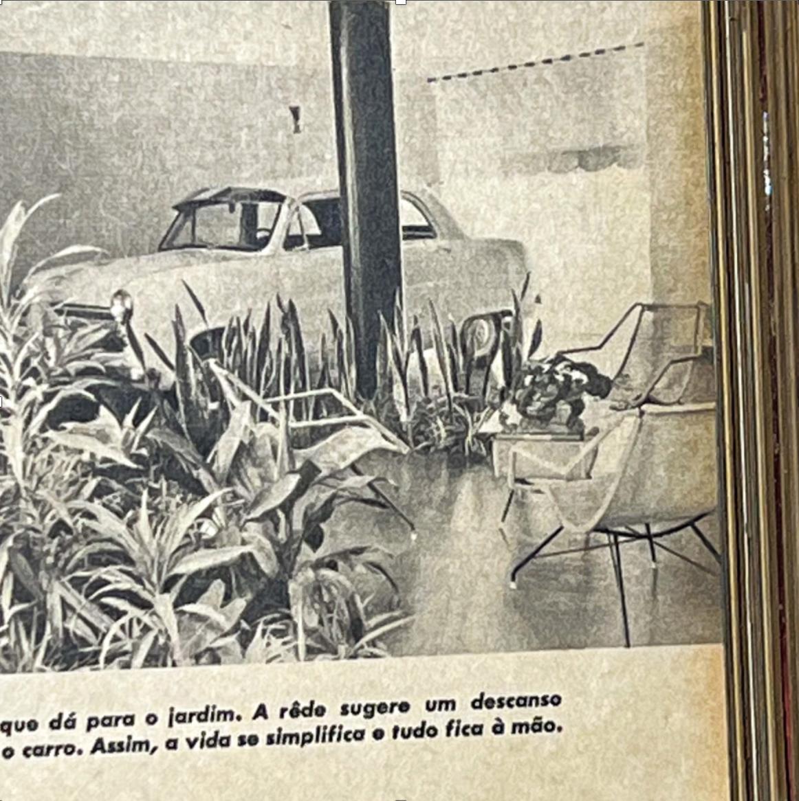 XX secolo Poltrona moderna di metà secolo in corda sintetica rossa e ferro di Forma, anni '50 in vendita