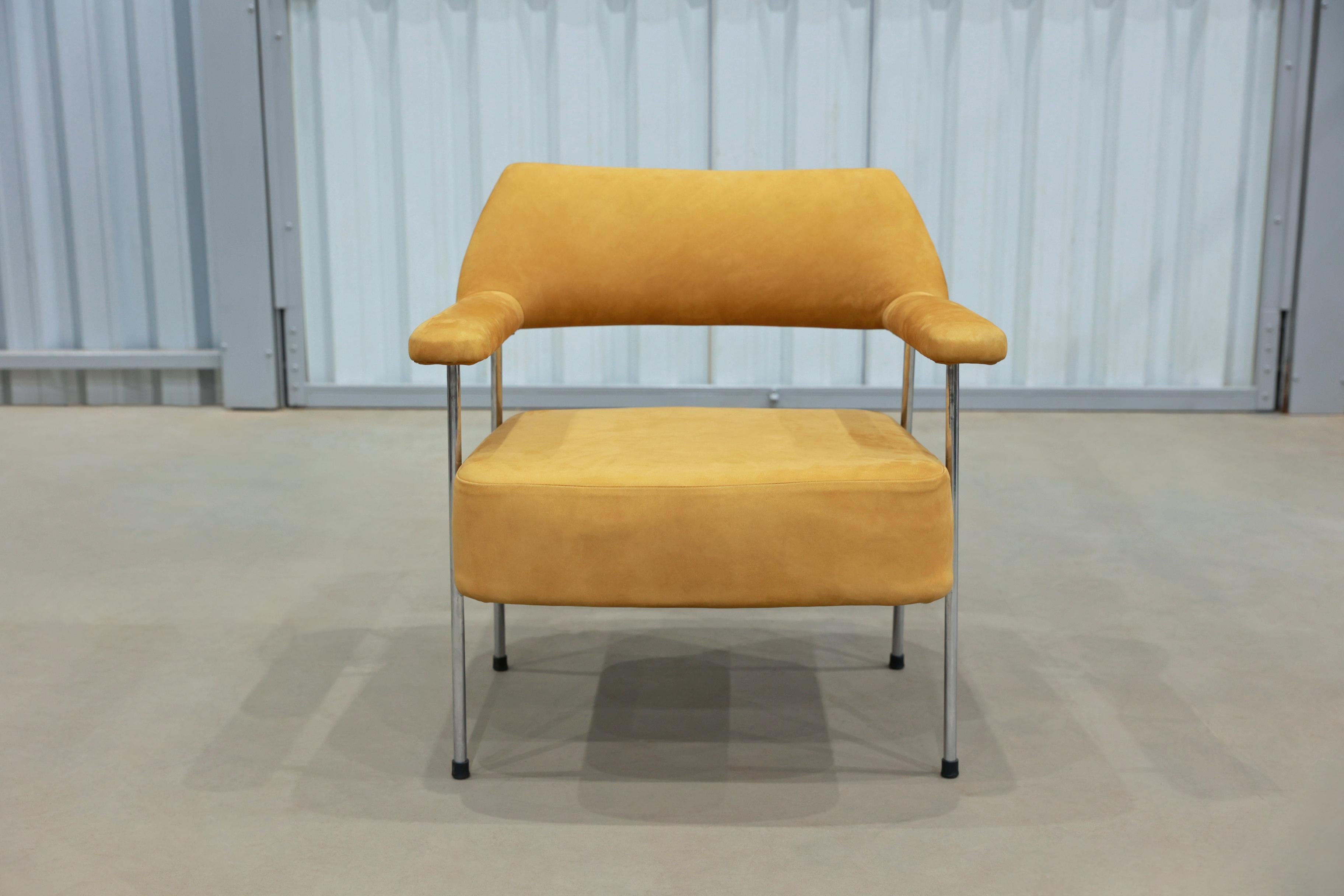 Mid-Century Modern Armchair Set in Metal and Suede by Joaquim Tenreiro, Brazil For Sale 4
