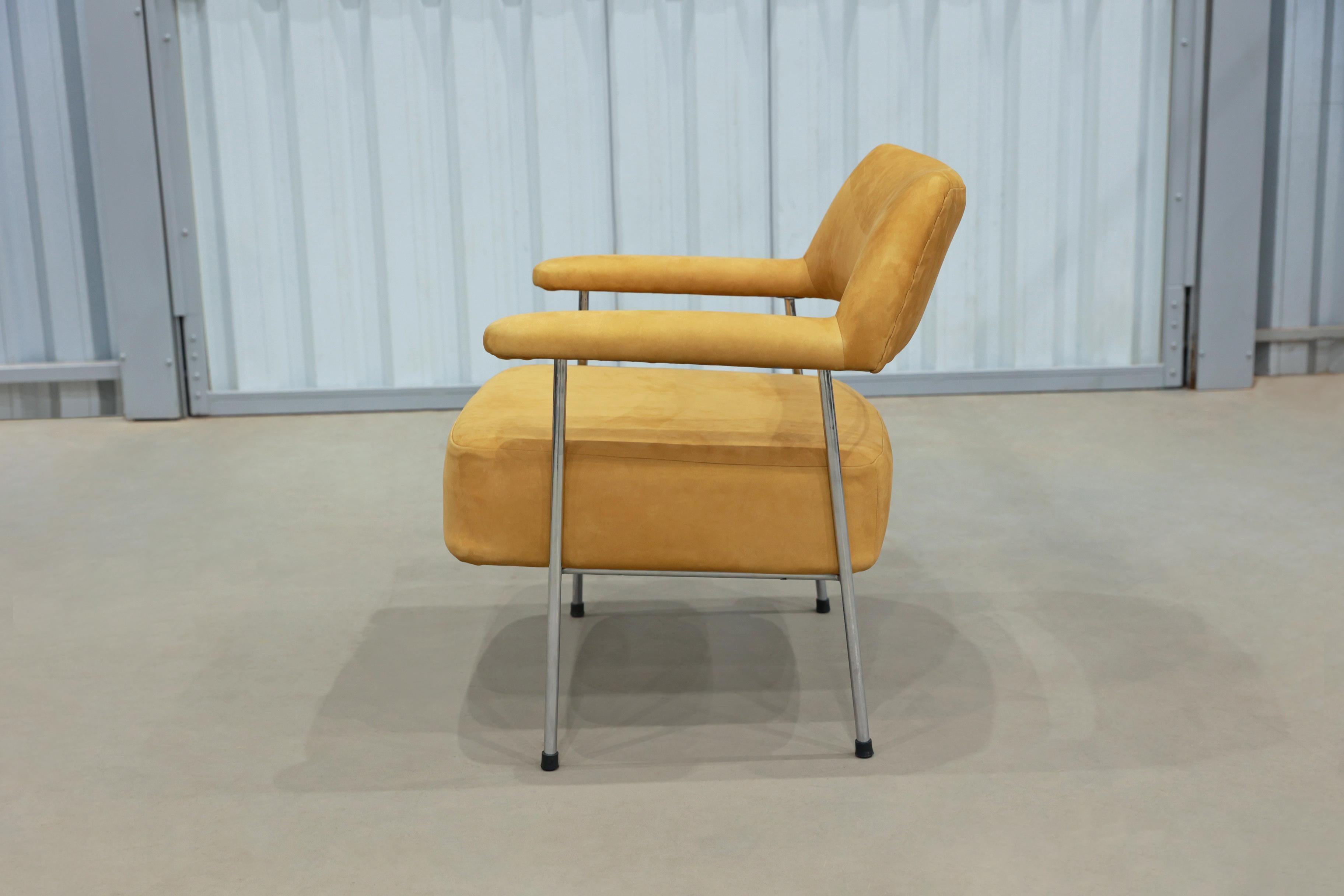 Mid-Century Modern Armchair Set in Metal and Suede by Joaquim Tenreiro, Brazil For Sale 6
