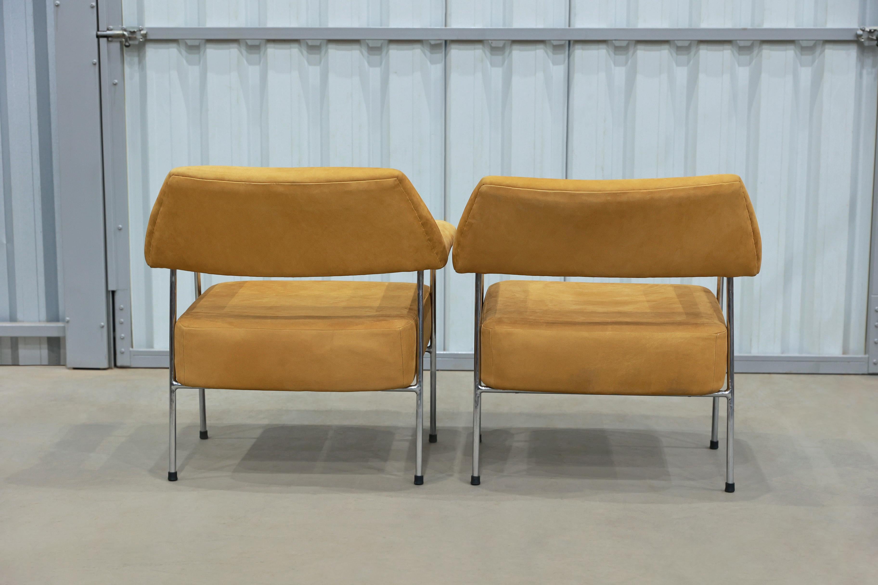 Mid-Century Modern Armchair Set in Metal and Suede by Joaquim Tenreiro, Brazil In Good Condition For Sale In New York, NY