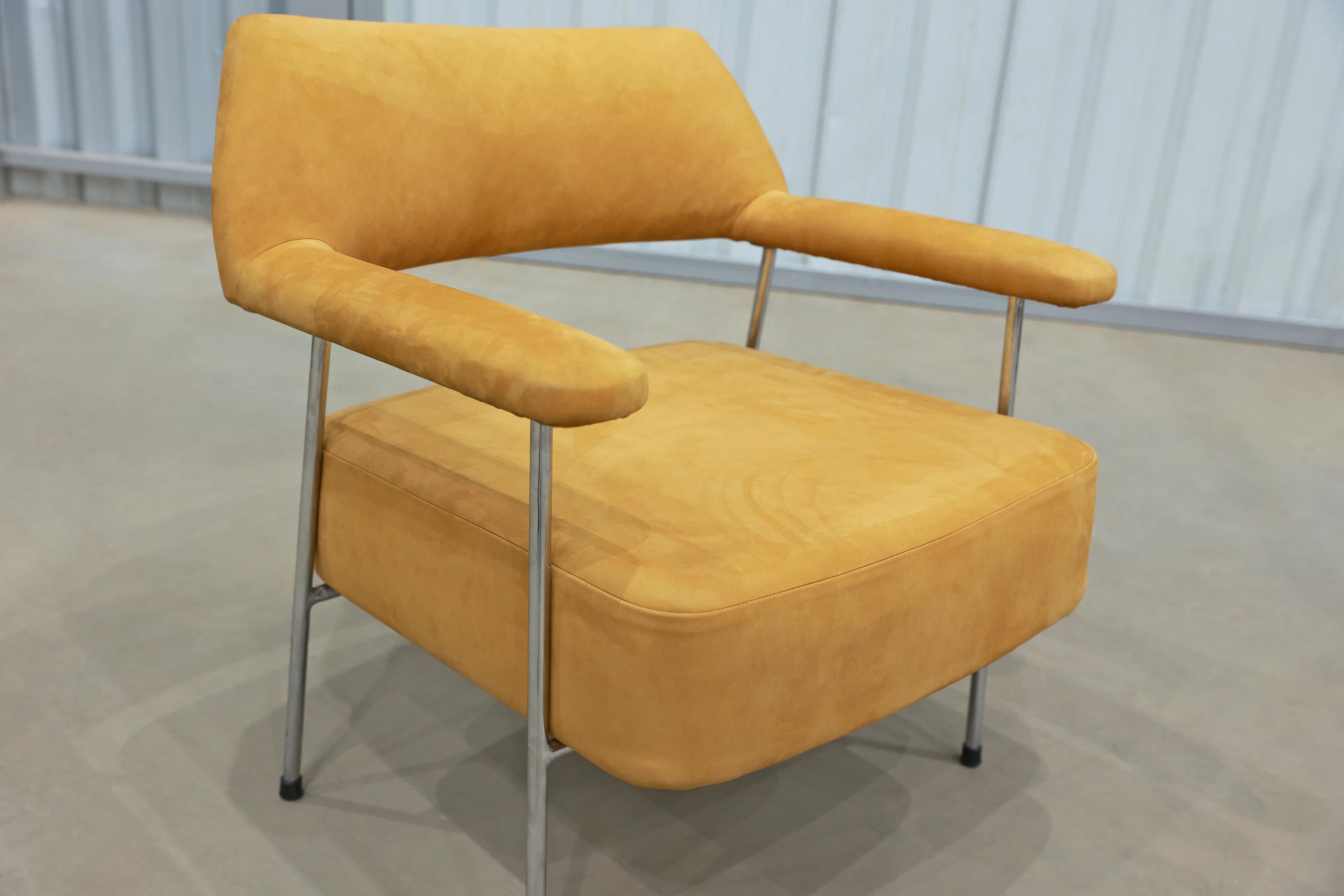 Mid-Century Modern Armchair Set in Metal and Suede by Joaquim Tenreiro, Brazil For Sale 3