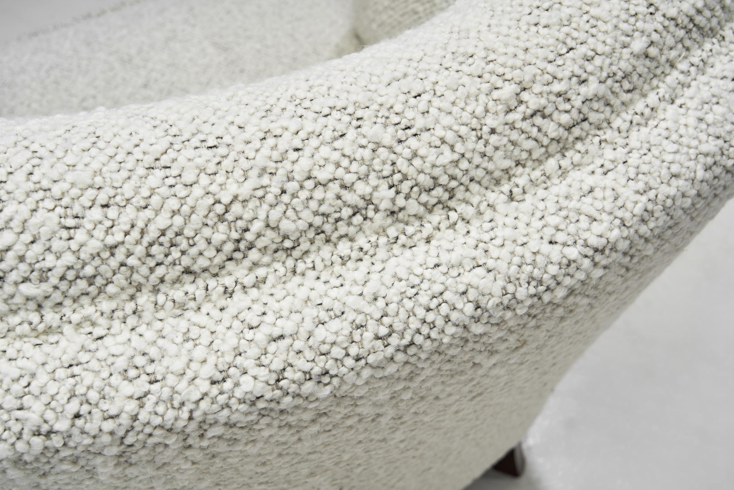 Sillón Moderno de Mitad de Siglo Tapizado en Tela Bouclé, Europa Siglo XX en venta 3