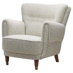 Mid-Century Modern Armchair Upholstered in Bouclé Fabric, Europe 20th Century