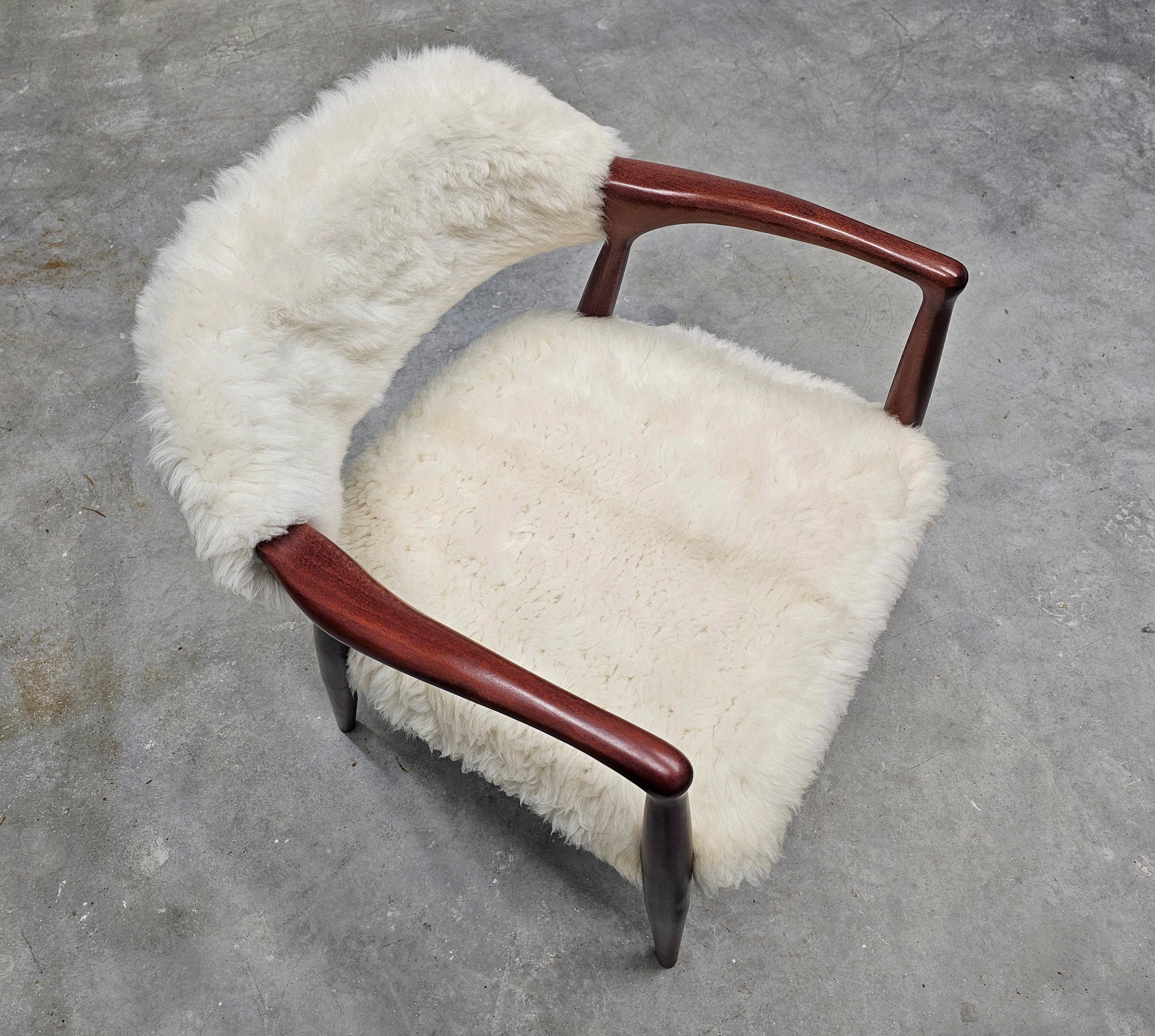 Mid Century Modern Armchair upholstered in lambskin, Yugoslavia 1960s For Sale 6
