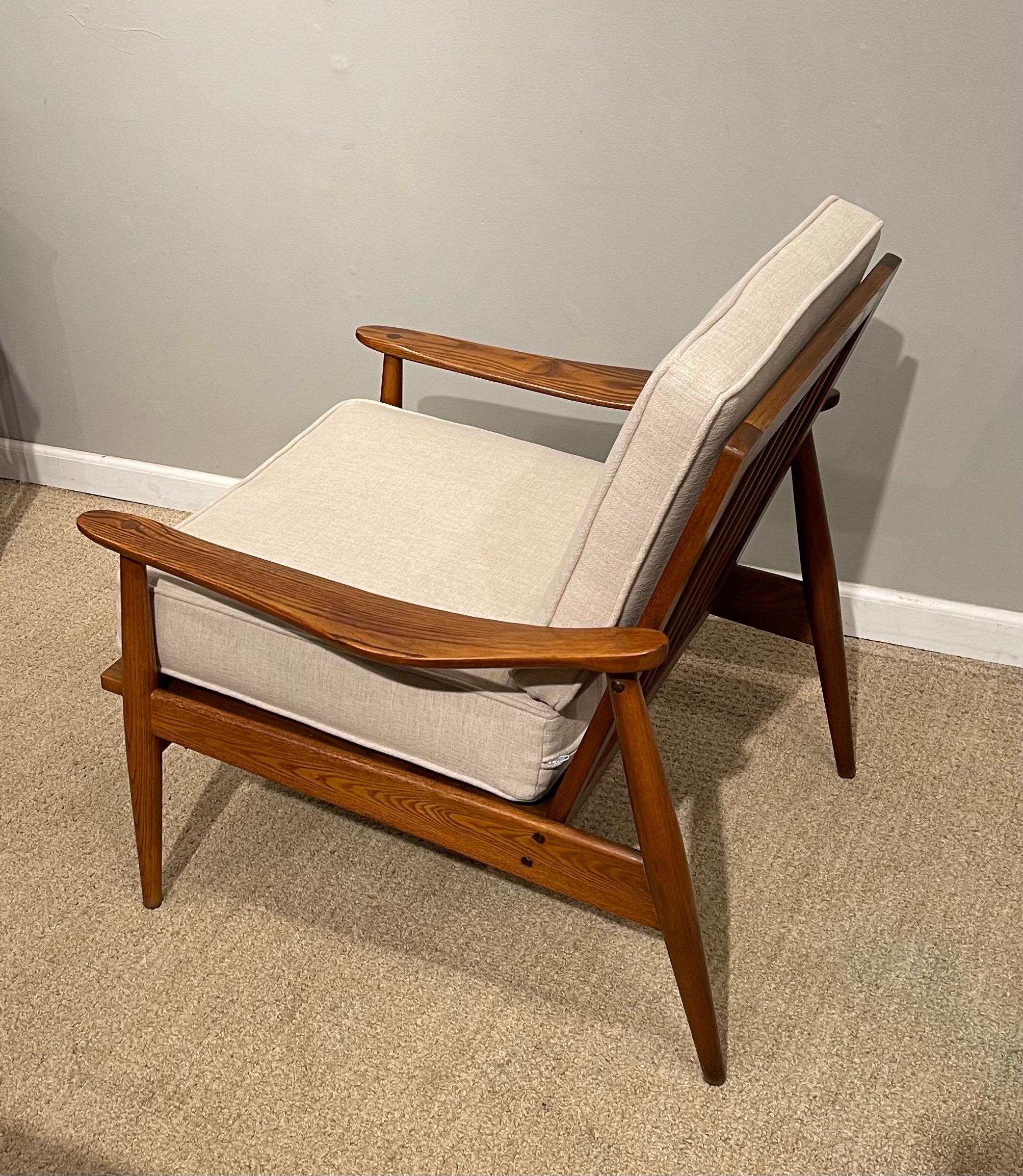 mid century arm chair