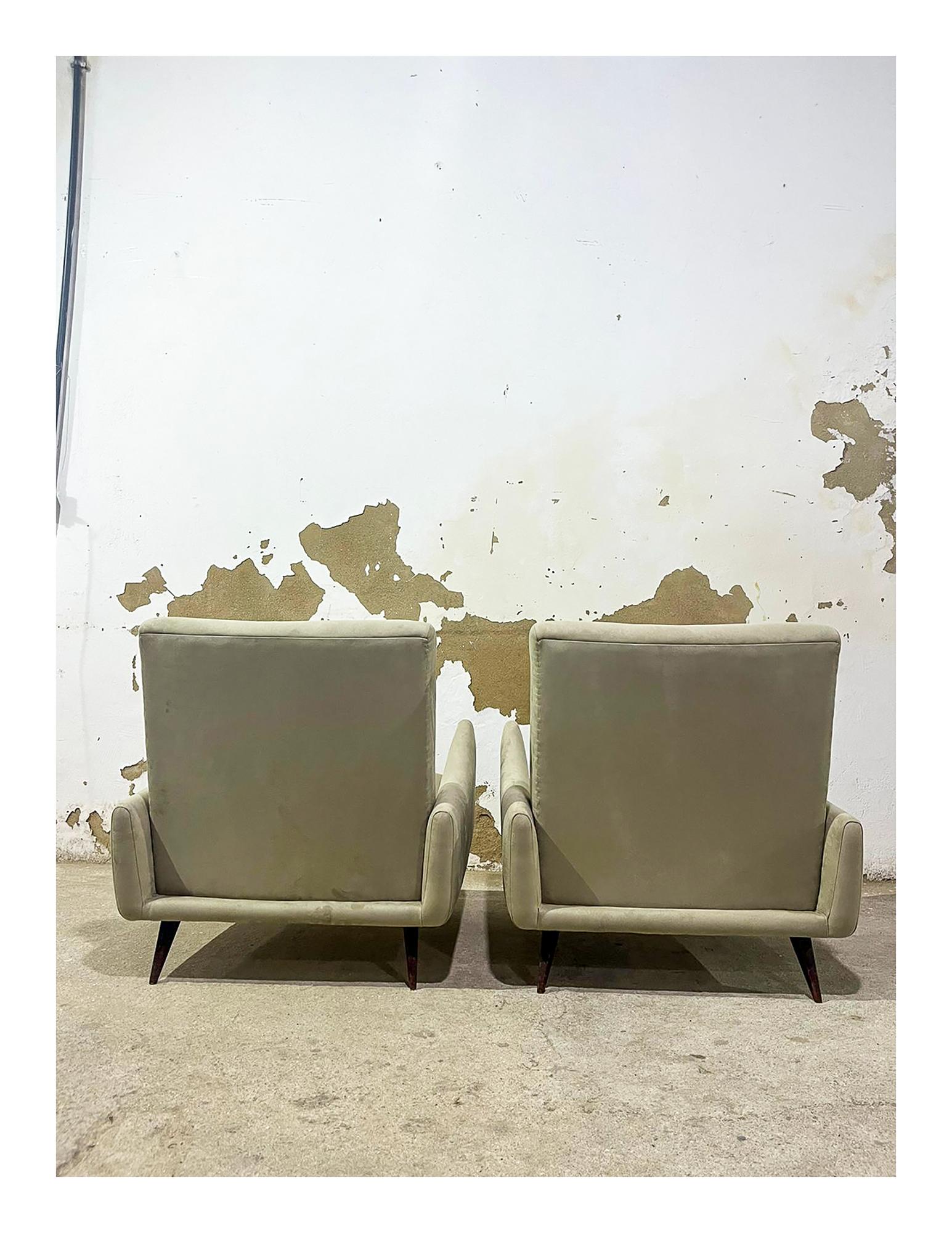 Moderne Sessel aus Hartholz und Stoff aus der Mitte des Jahrhunderts Att. an Jorge Zalszupin (Handgefertigt) im Angebot