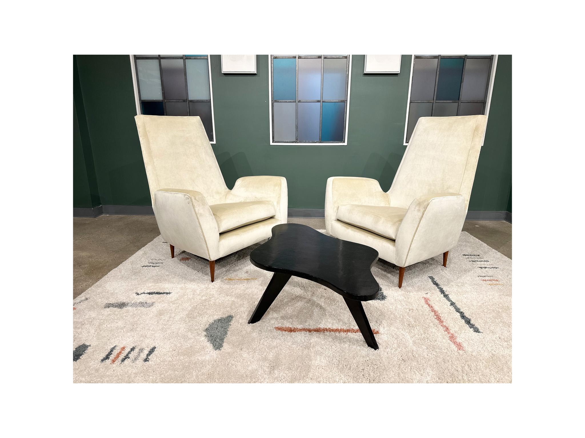 Mid-Century Modern Armchairs in Hardwood & Velvet by Giuseppe Scapinelli, Brazil For Sale 5
