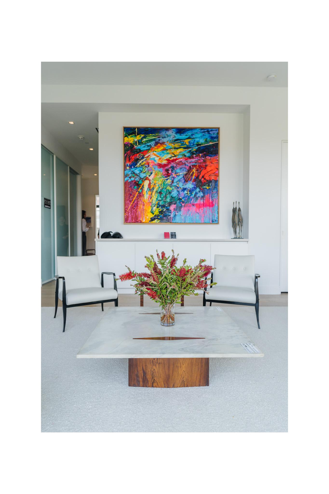 Mid-Century Modern Armchairs in Hardwood & White Leather Joaquim Tenreiro Brazil For Sale 4