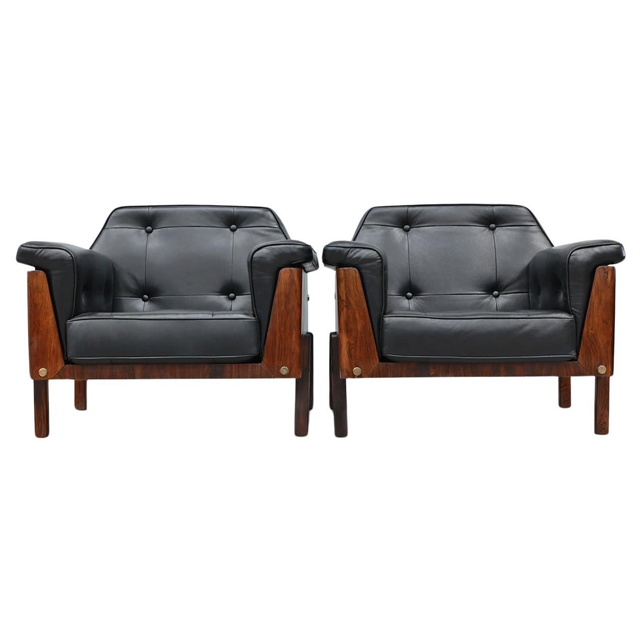 Mid-Century Modern Armchairs in Rosewood & Black Leather by Bertomeu, Brazil