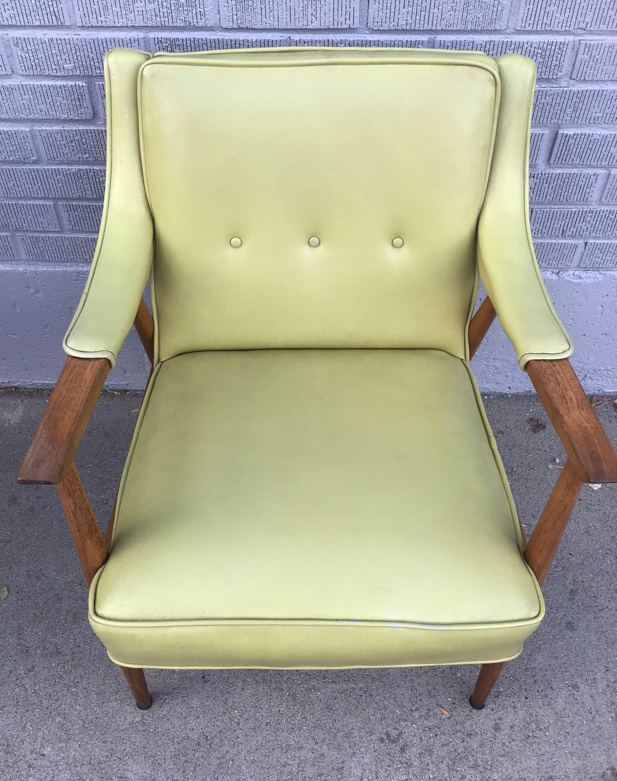 Poltrone moderne della metà del secolo nello stile di Adrian Pearsall, una coppia in vendita 5