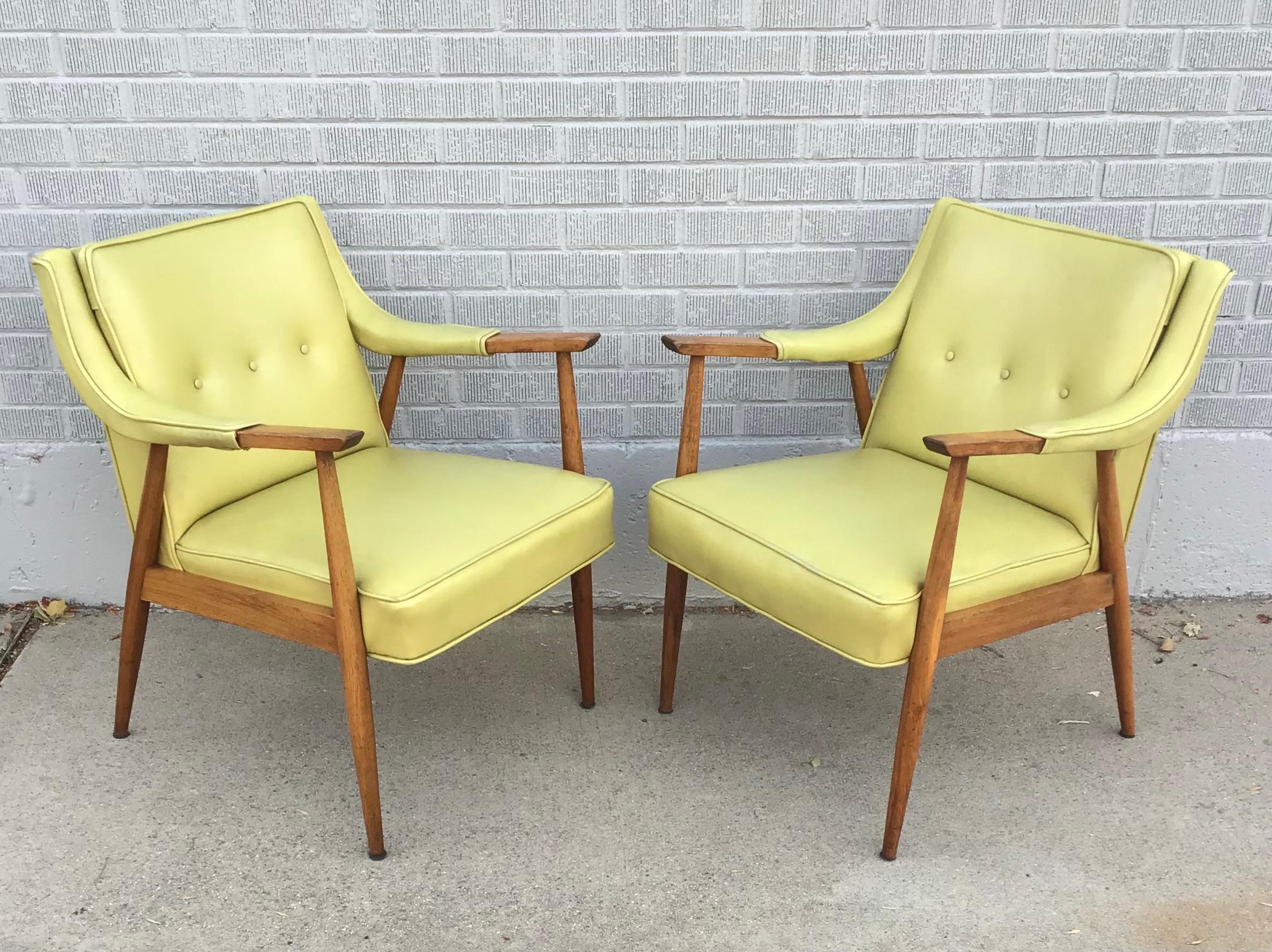 Mid-Century moderno Poltrone moderne della metà del secolo nello stile di Adrian Pearsall, una coppia in vendita