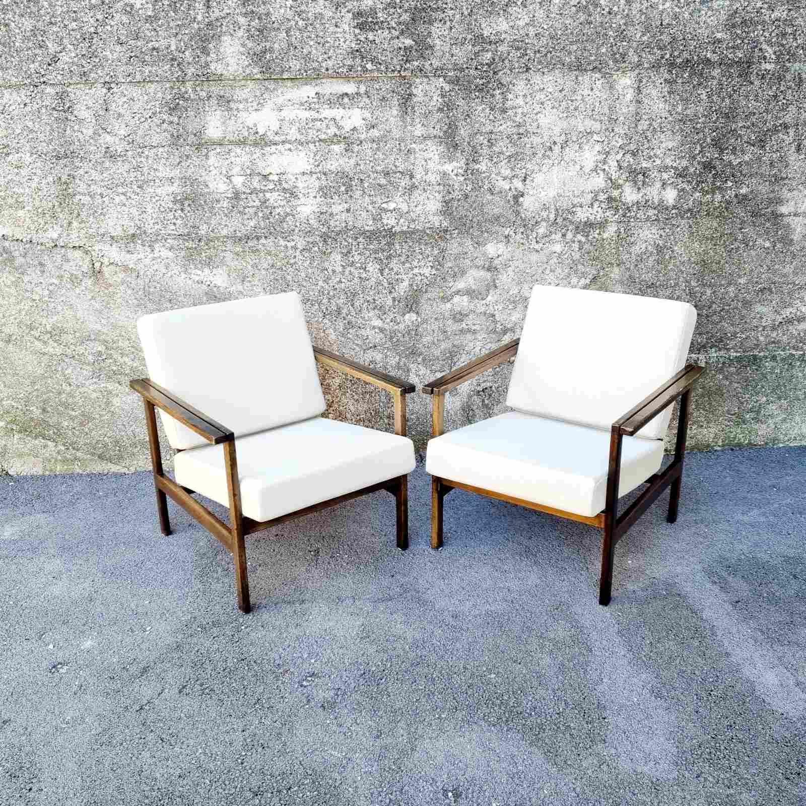 Very rare lounge armchairs designed by the most famous Slovenian designer Niko Kralj.
This rare armchairs offers comfortable and stylish seating in your living room.

Superbly comfortable. Price is for the pair.