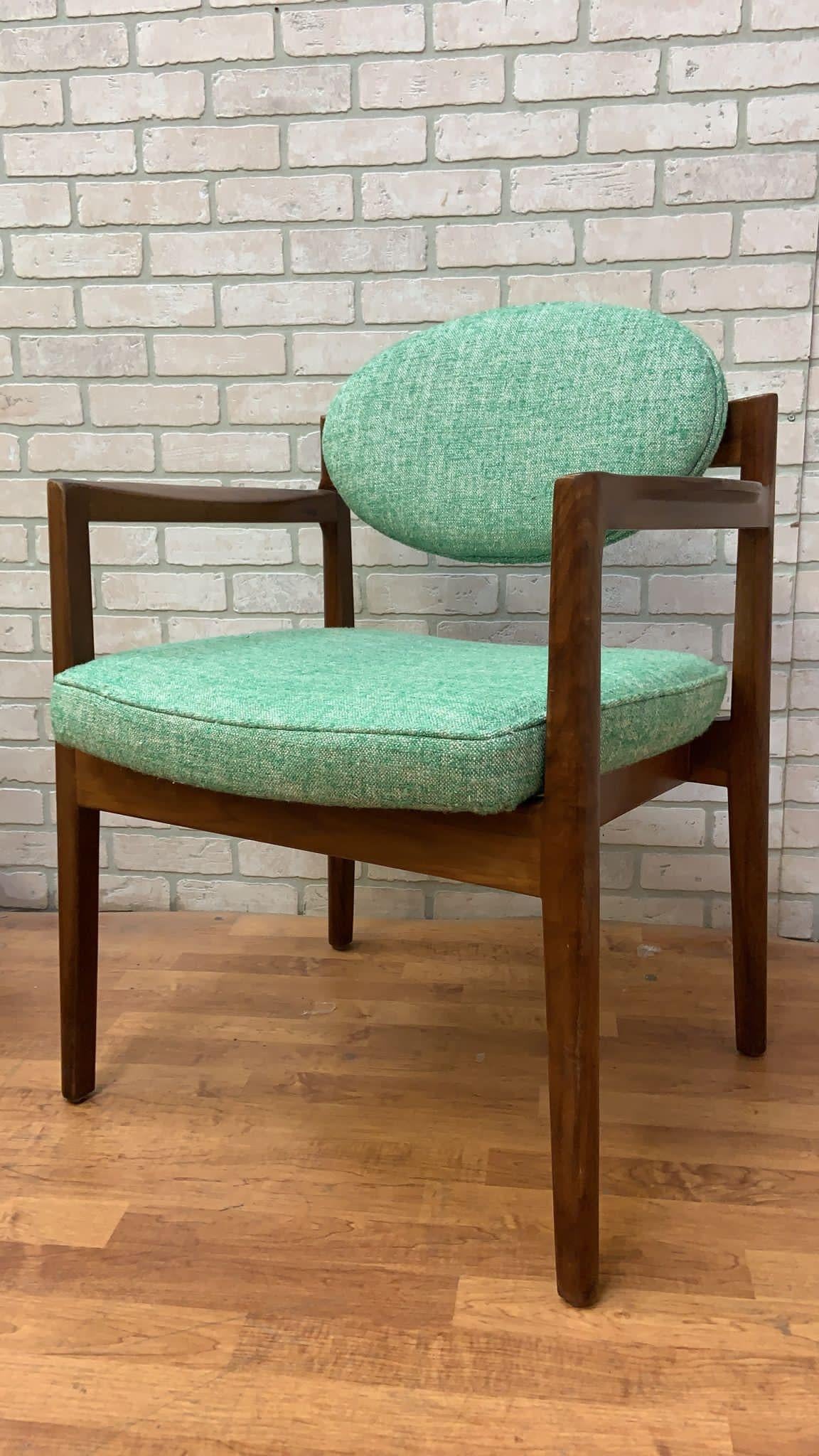 20th Century Mid Century Modern Oval-Back Armchairs by Jens Risom Newly Reupholstered - Pair For Sale