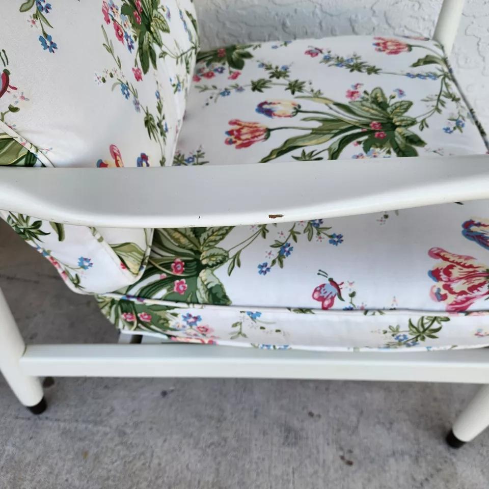 Fauteuils The Modernity Tulips A Pair en vente 6