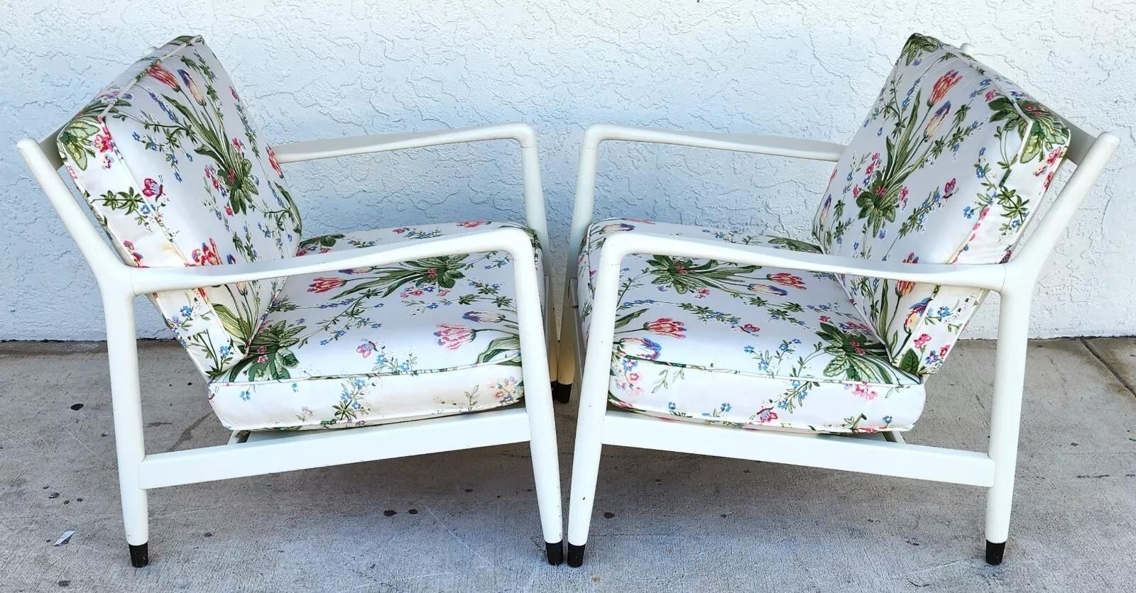 Mid-Century Modern Fauteuils The Modernity Tulips A Pair en vente