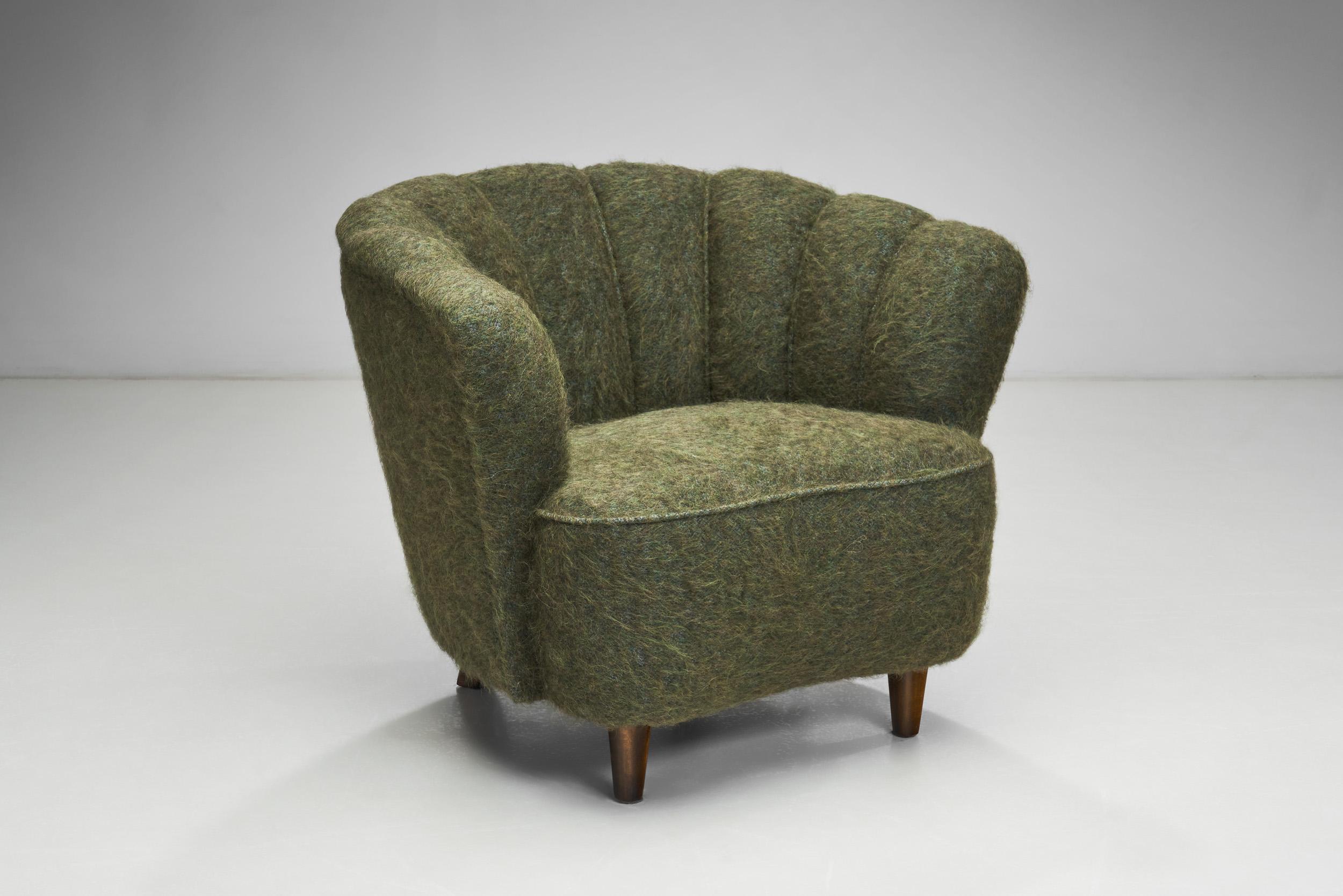 Tissu Fauteuils The Modernity avec tapisserie verte, Europe 1950s en vente